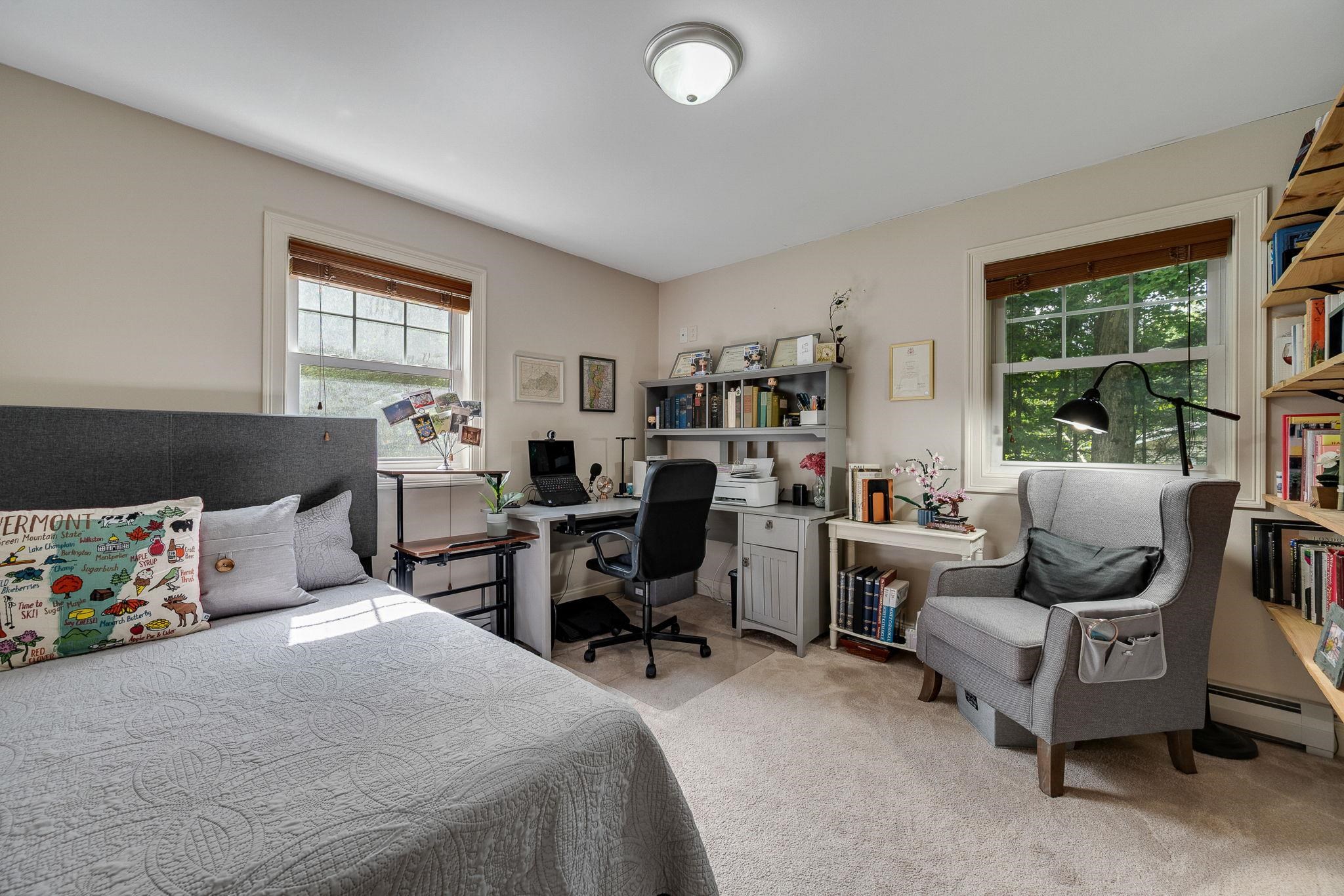 51 Greenbriar Drive photo 33