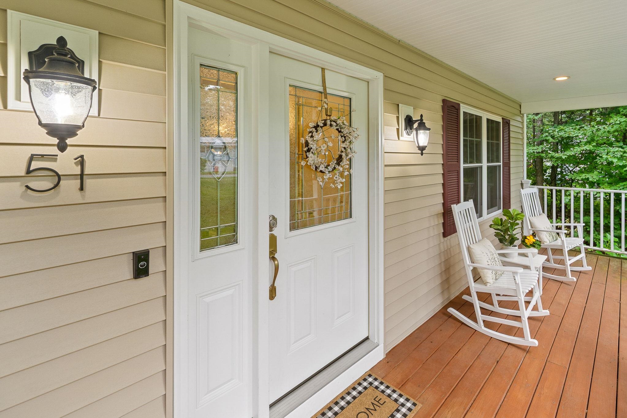 51 Greenbriar Drive photo 4