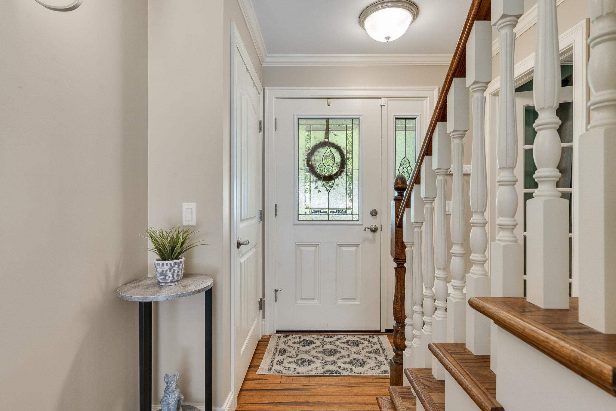 51 Greenbriar Drive photo 5