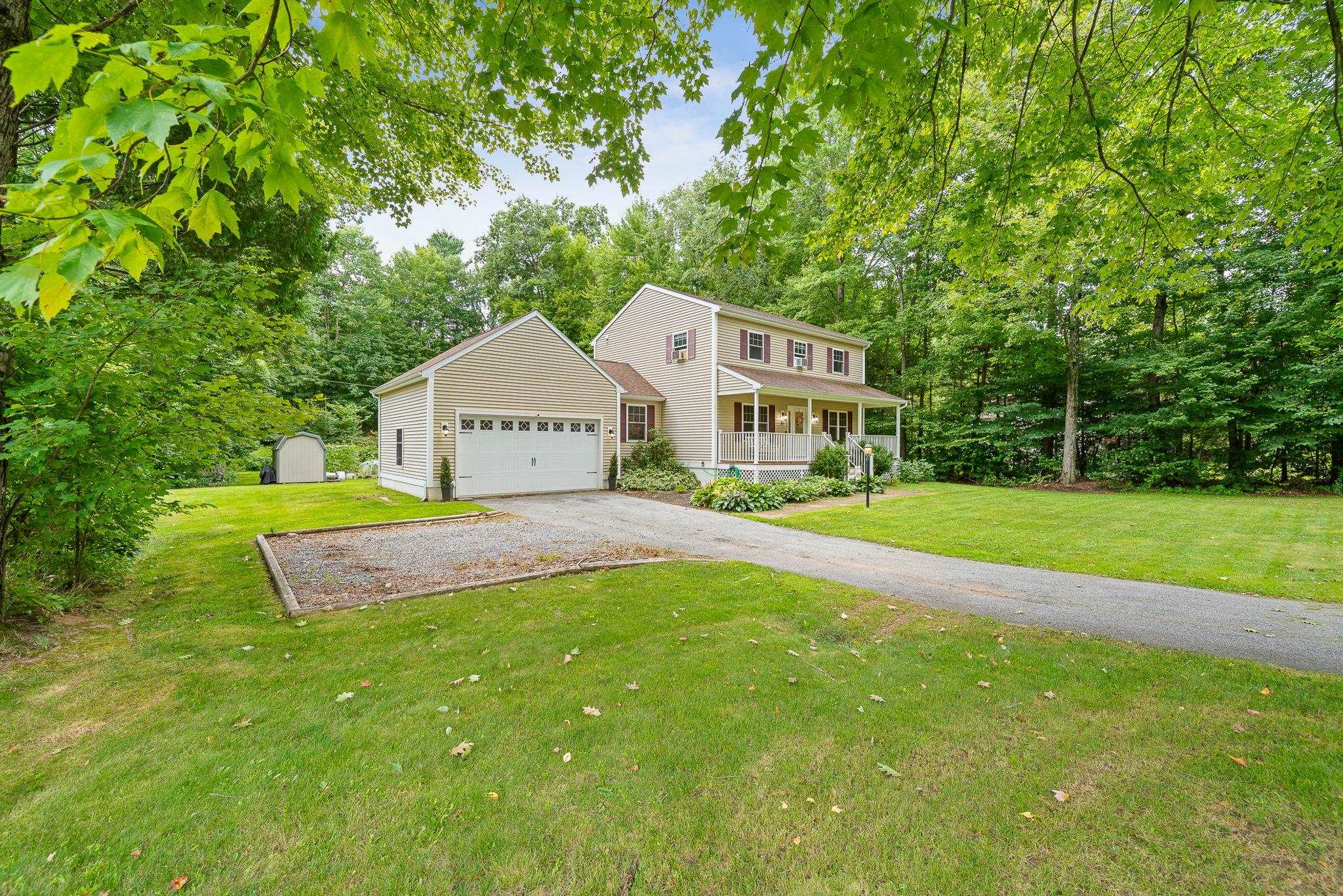 51 Greenbriar Drive photo 53