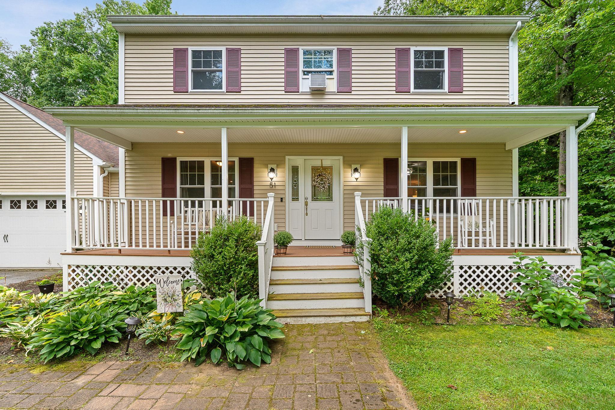 51 Greenbriar Drive photo 54