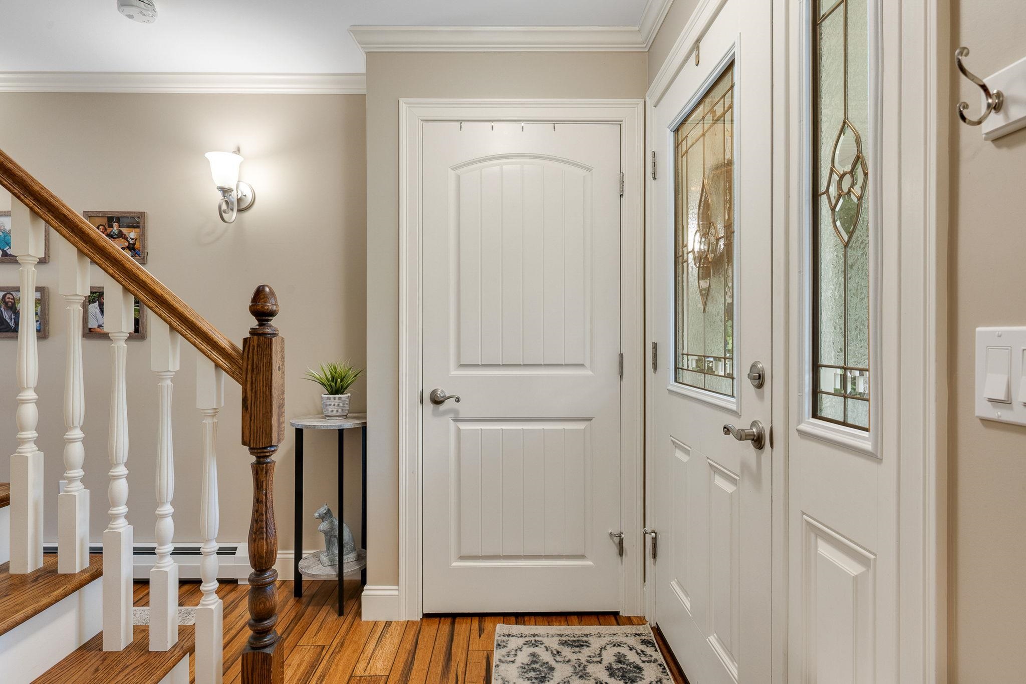 51 Greenbriar Drive photo 6
