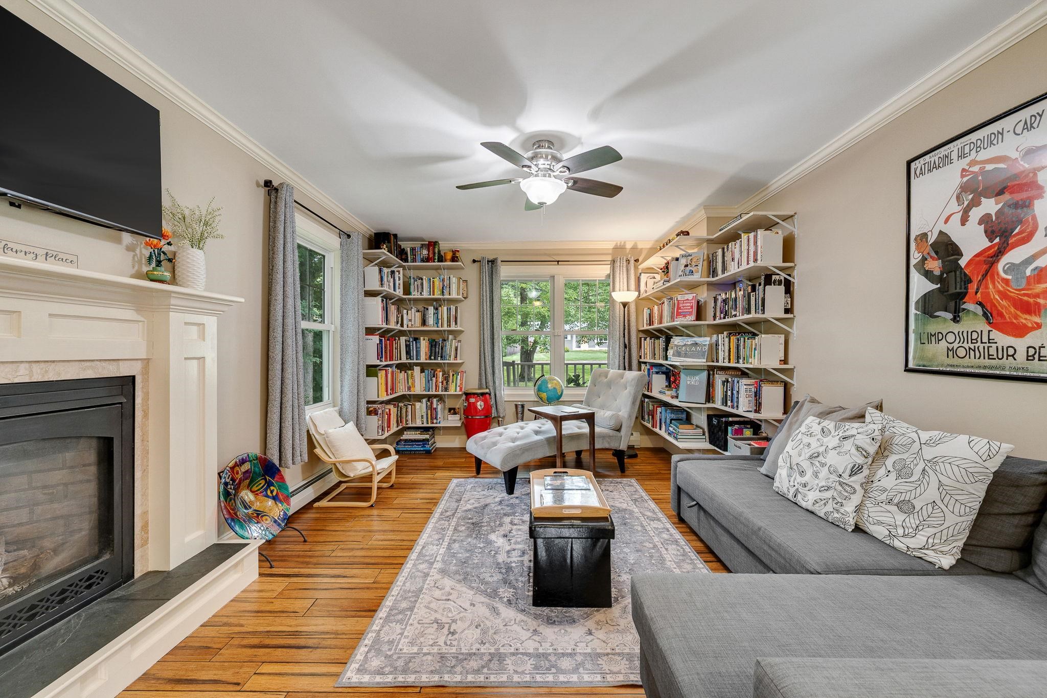 51 Greenbriar Drive photo 9
