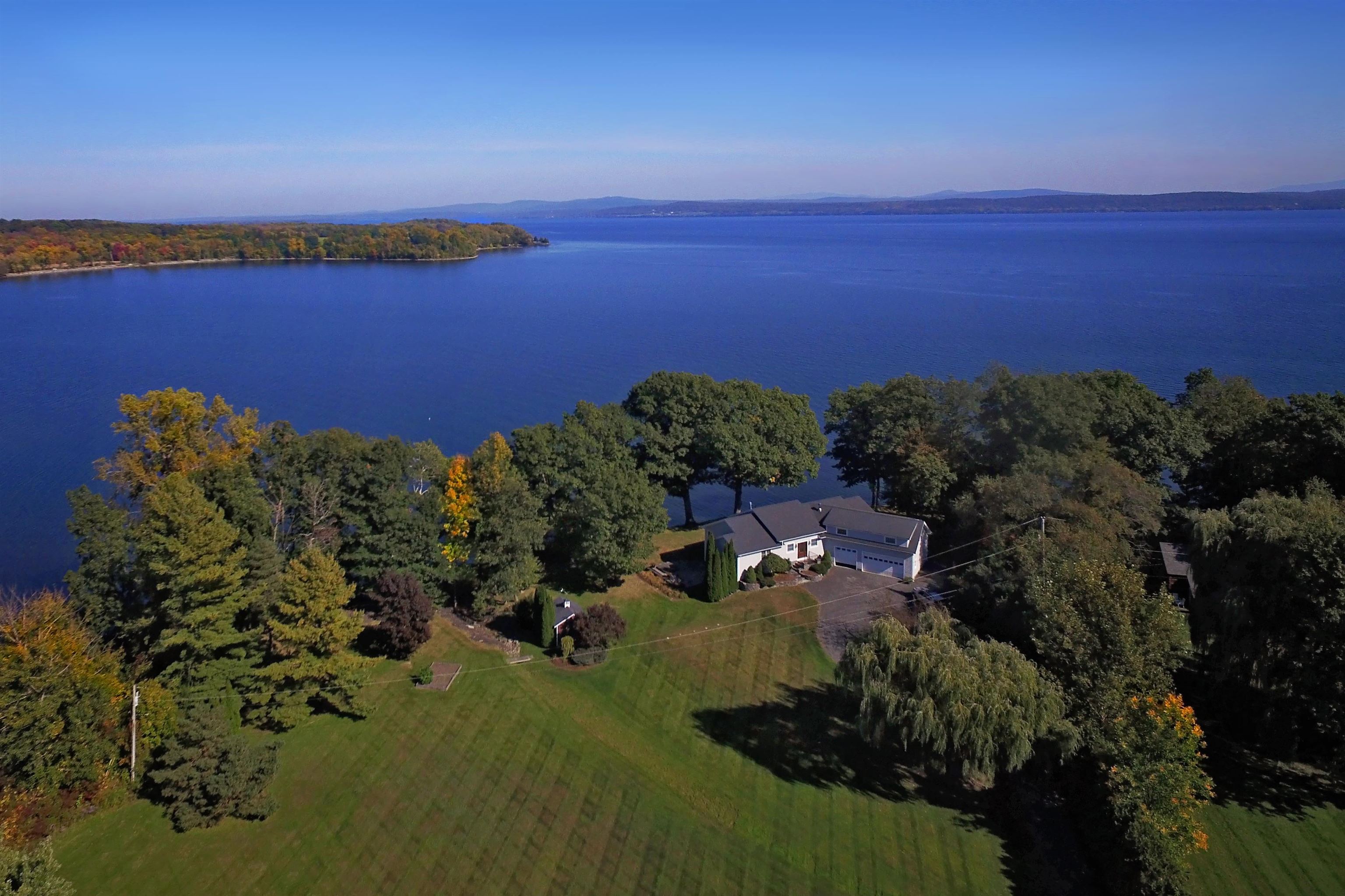 Single Family in Grand Isle VT