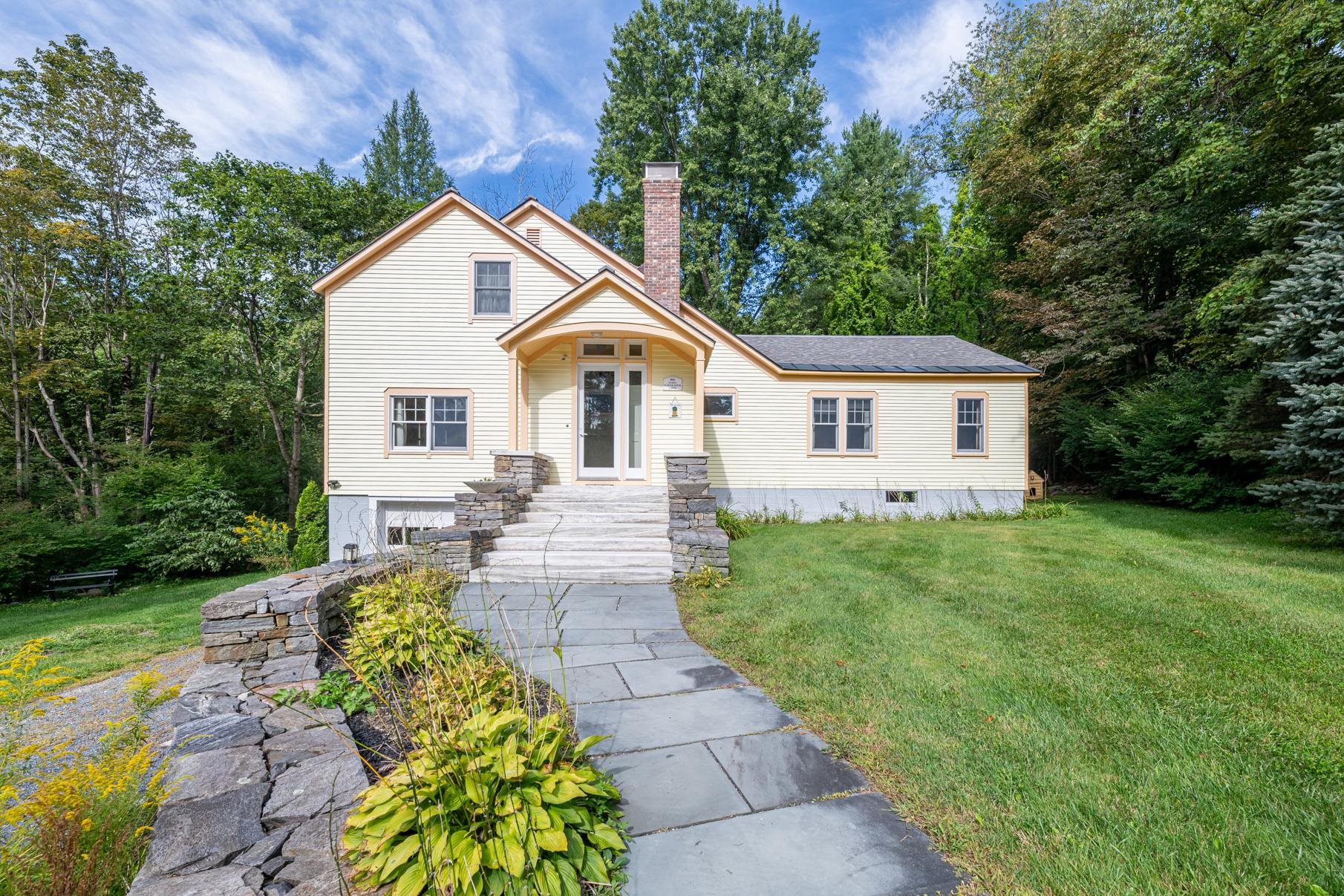 near 6265 VT Route 7A Sunderland, VT 05250 Property 2