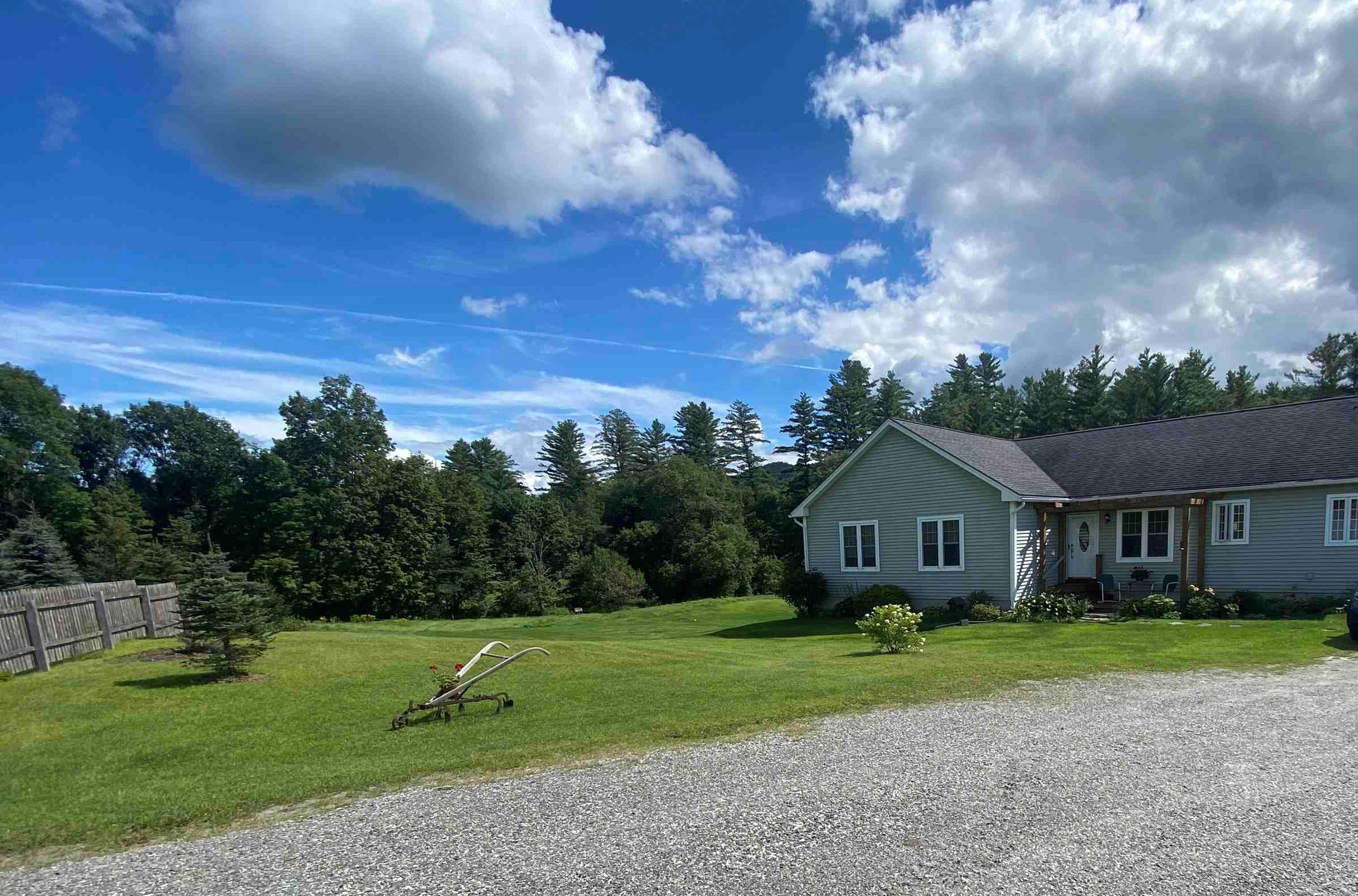 Single Family in Johnson VT