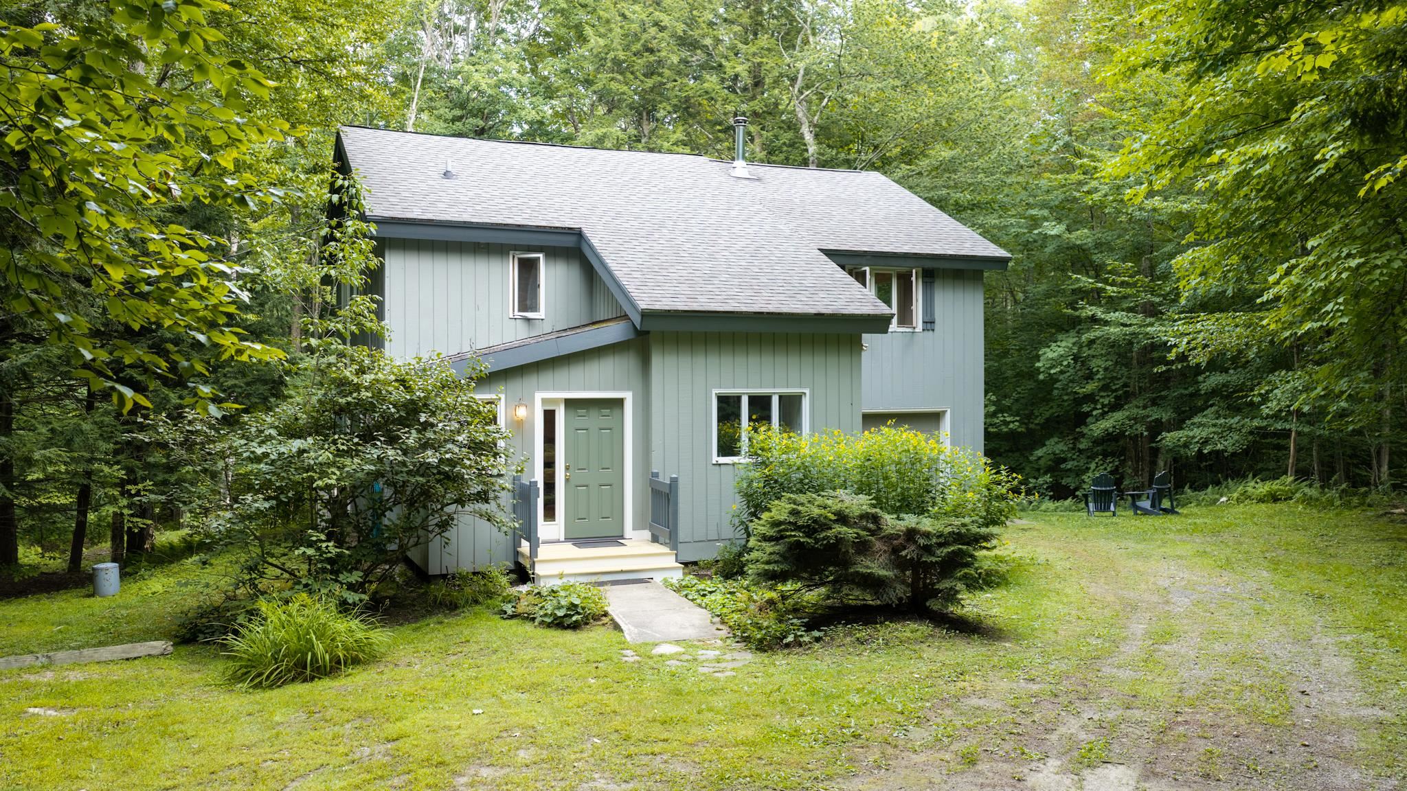 33 Burnt Hill Road photo 1