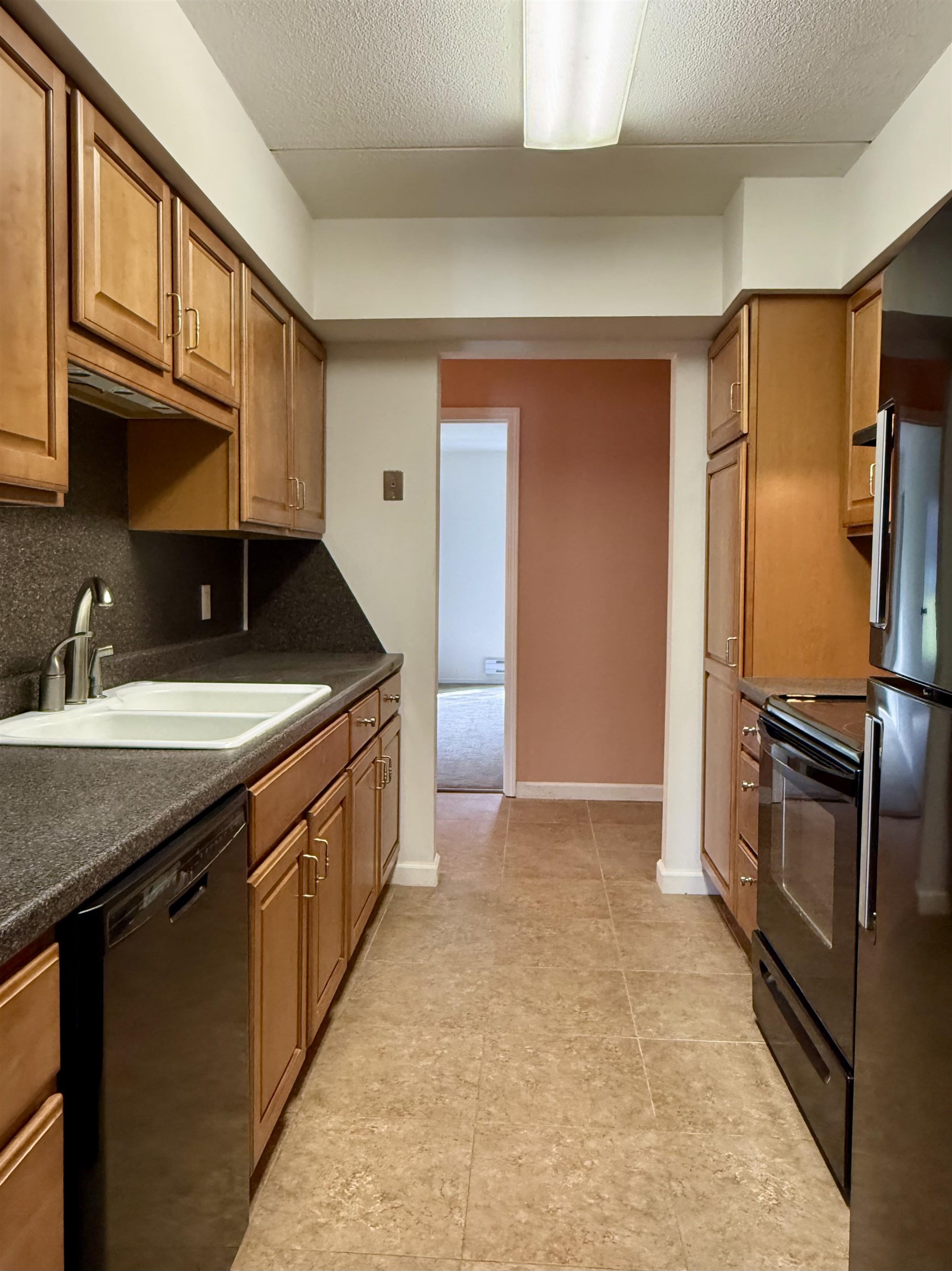 100 Kennedy Drive photo 11