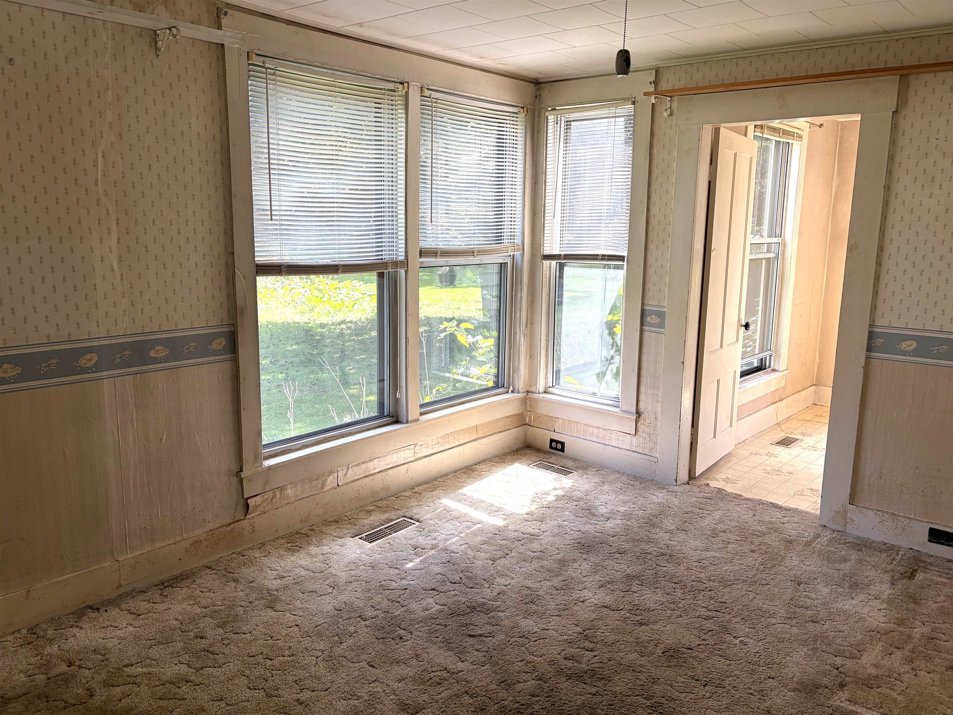 241 Batchelder Road photo 13
