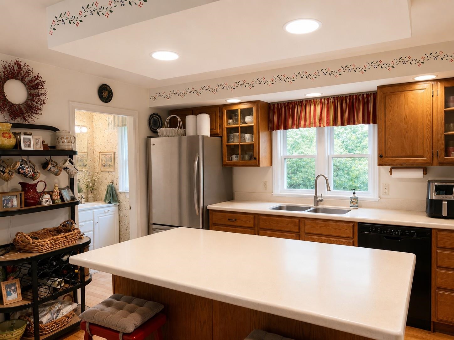 451 Godfrey Road photo 15