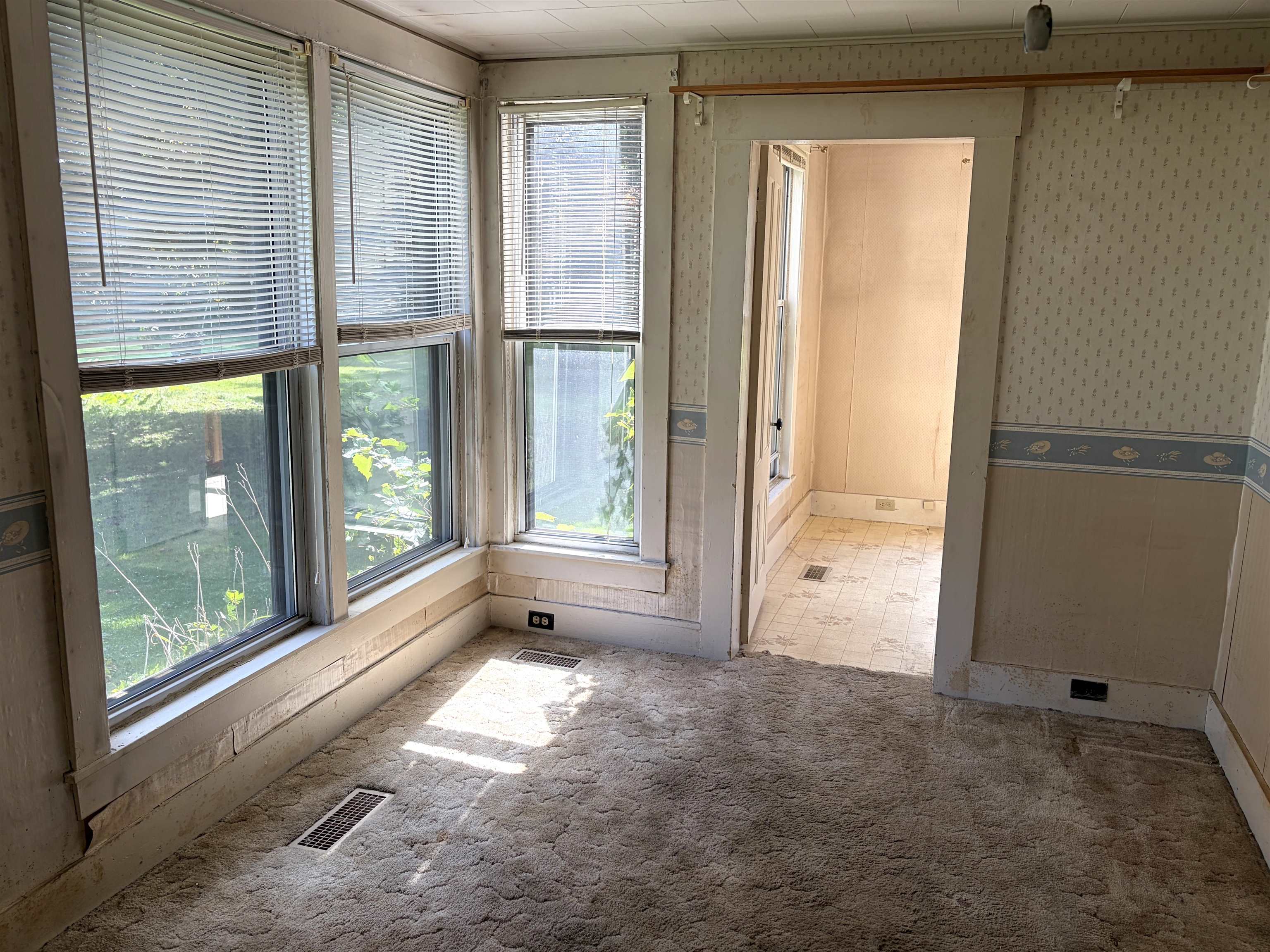 241 Batchelder Road photo 15