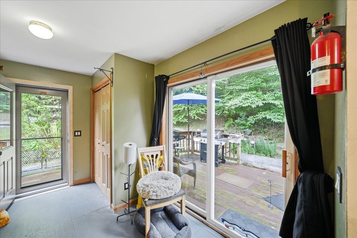 13 Broadview Estates photo 15