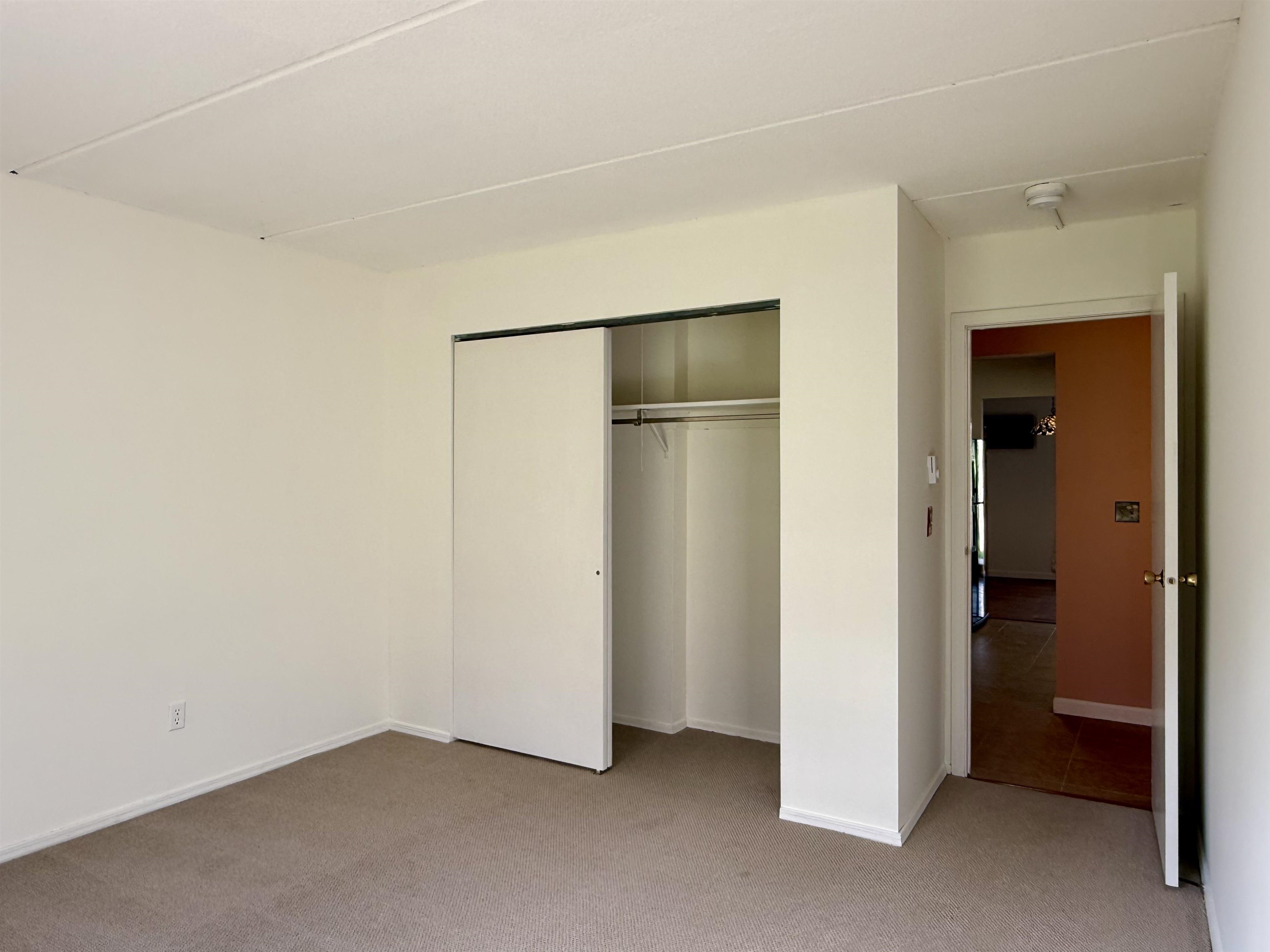 100 Kennedy Drive photo 18