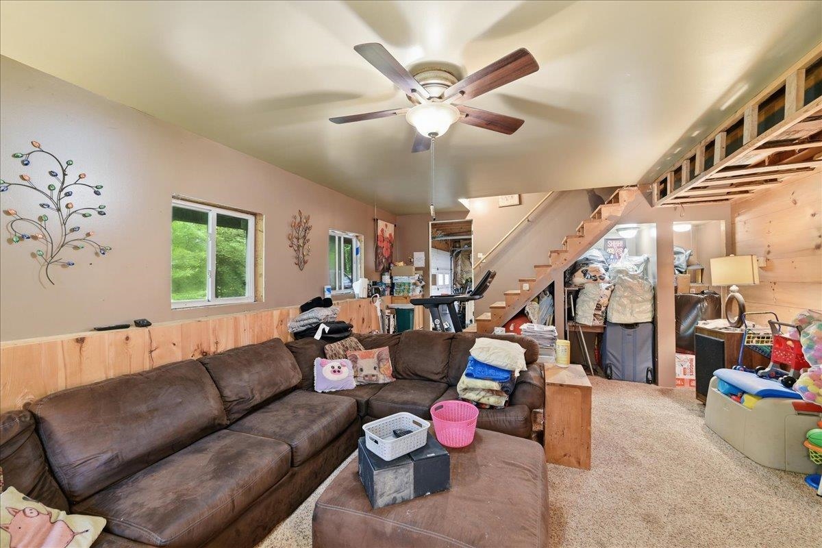 13 Broadview Estates photo 20
