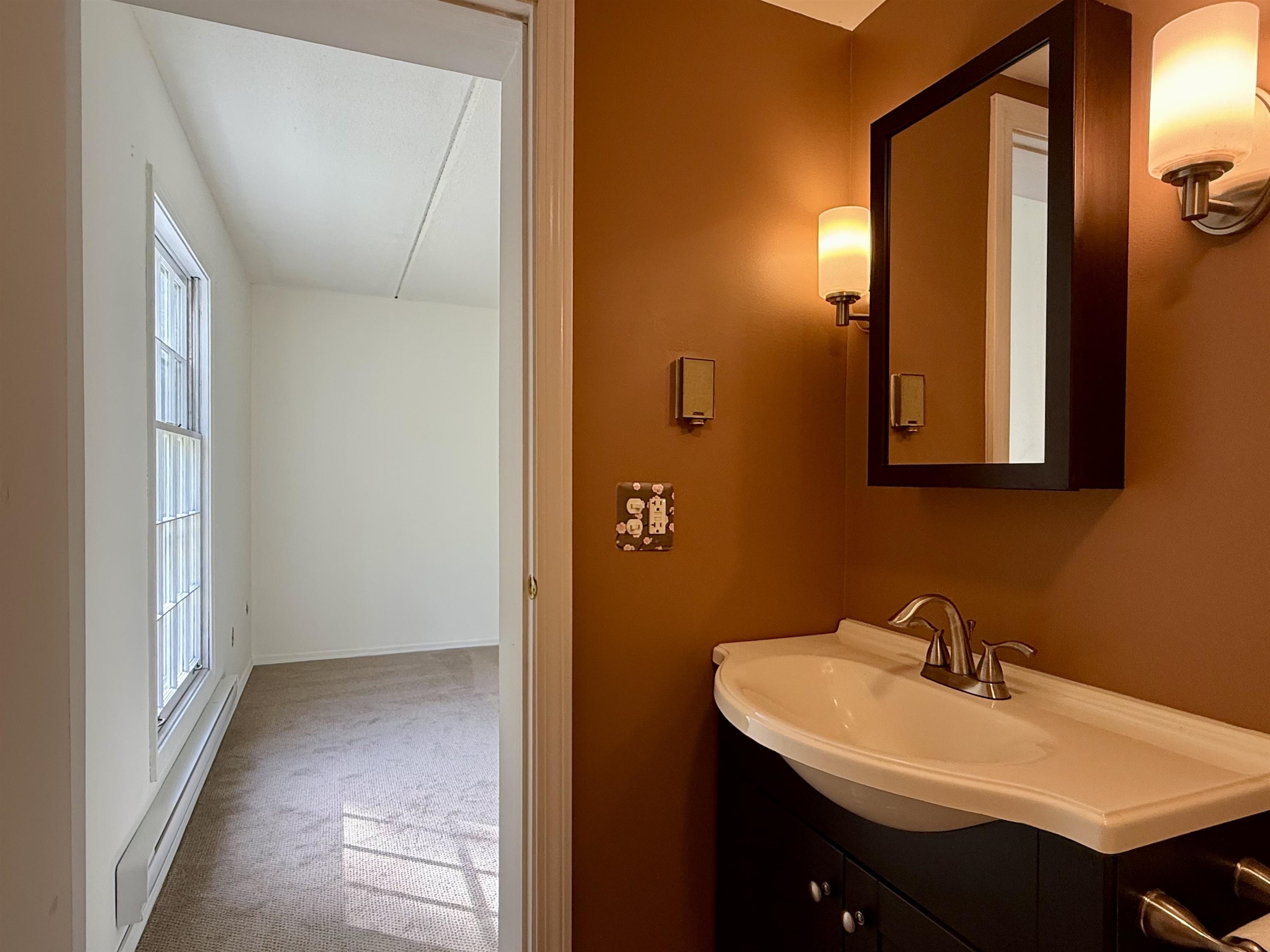 100 Kennedy Drive photo 21