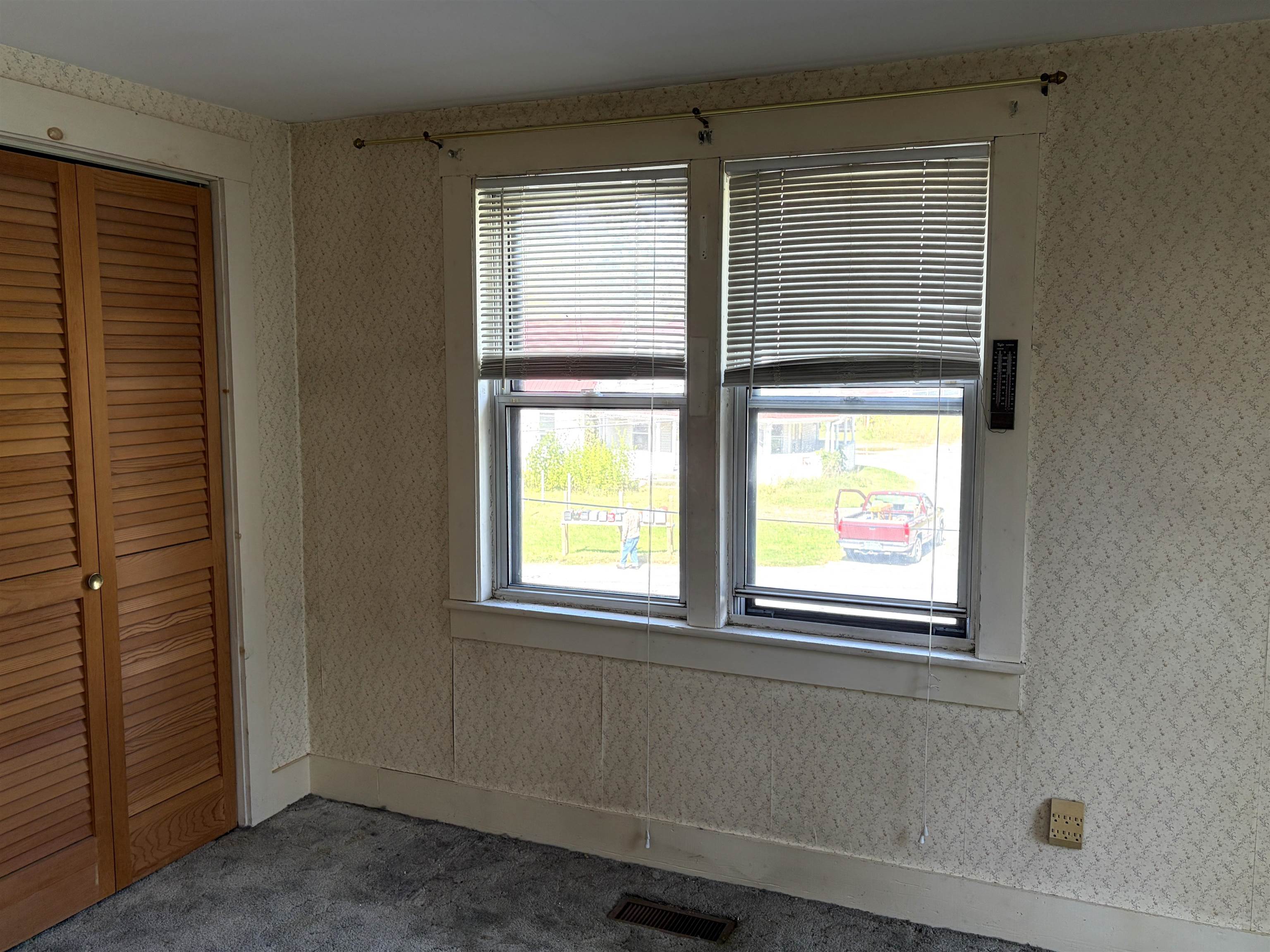 241 Batchelder Road photo 26