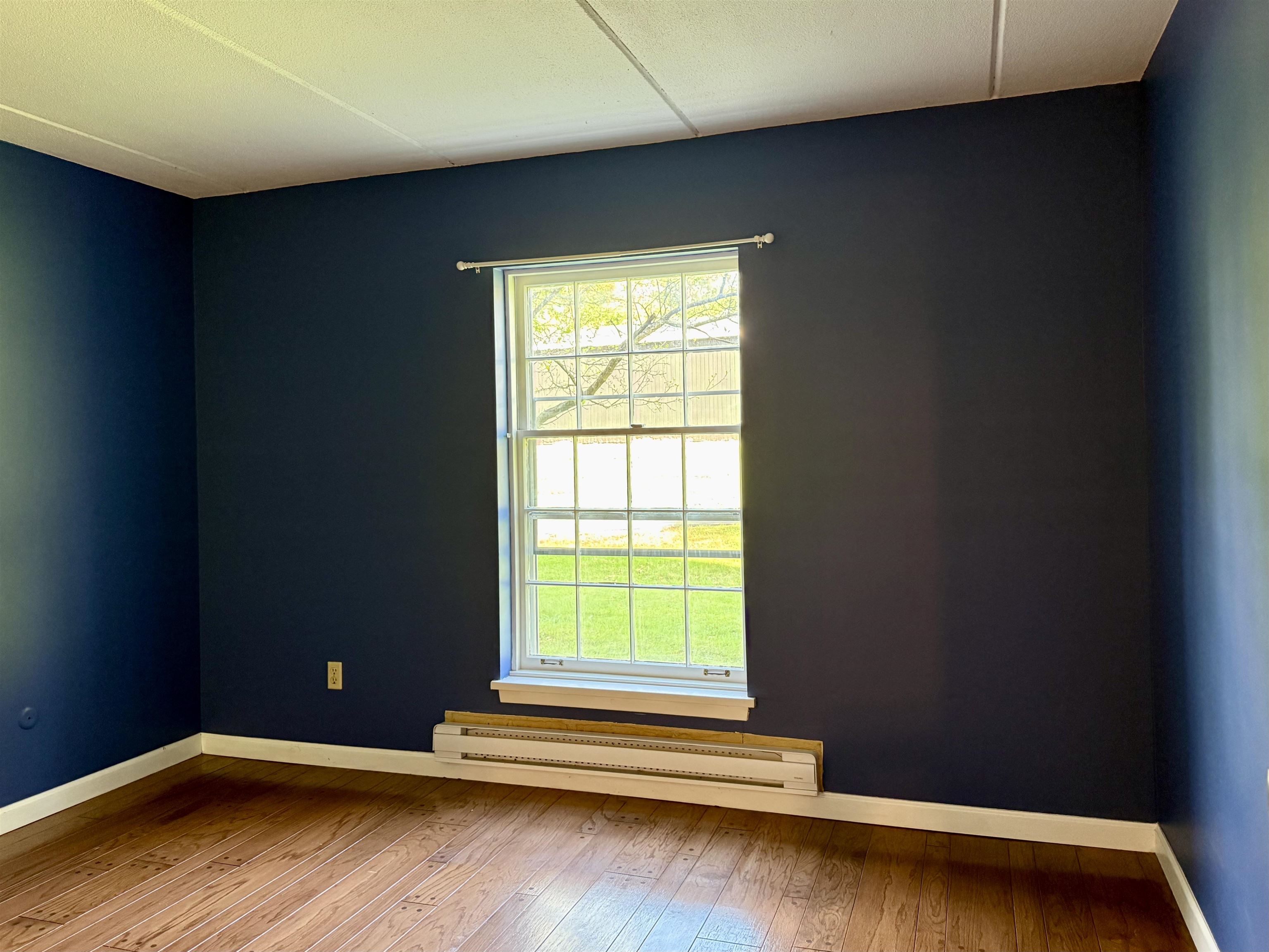 100 Kennedy Drive photo 26