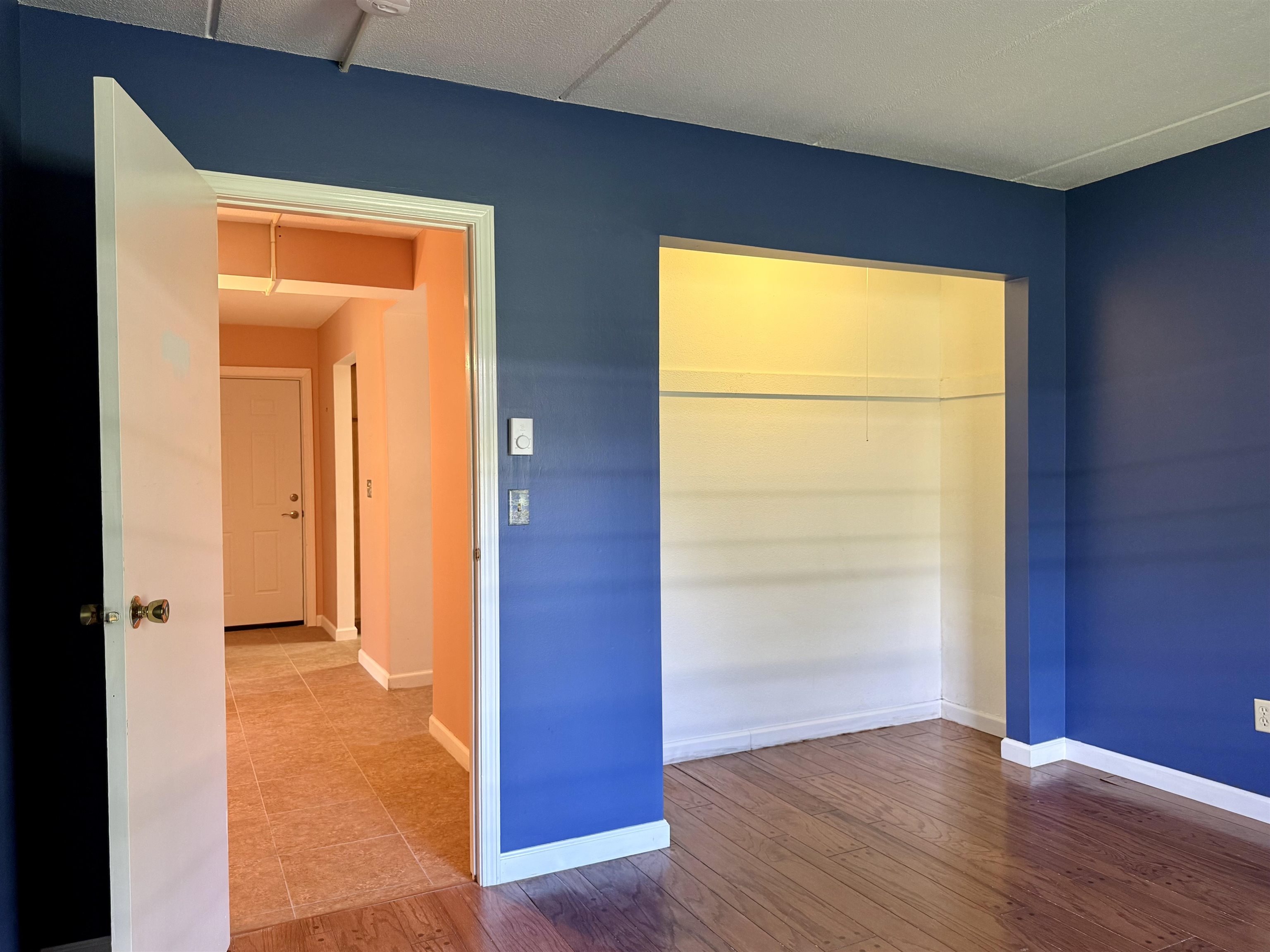 100 Kennedy Drive photo 27