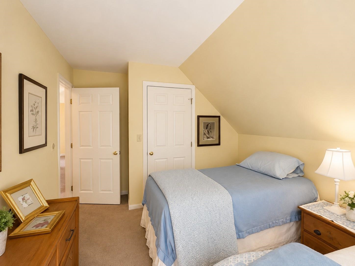 451 Godfrey Road photo 28