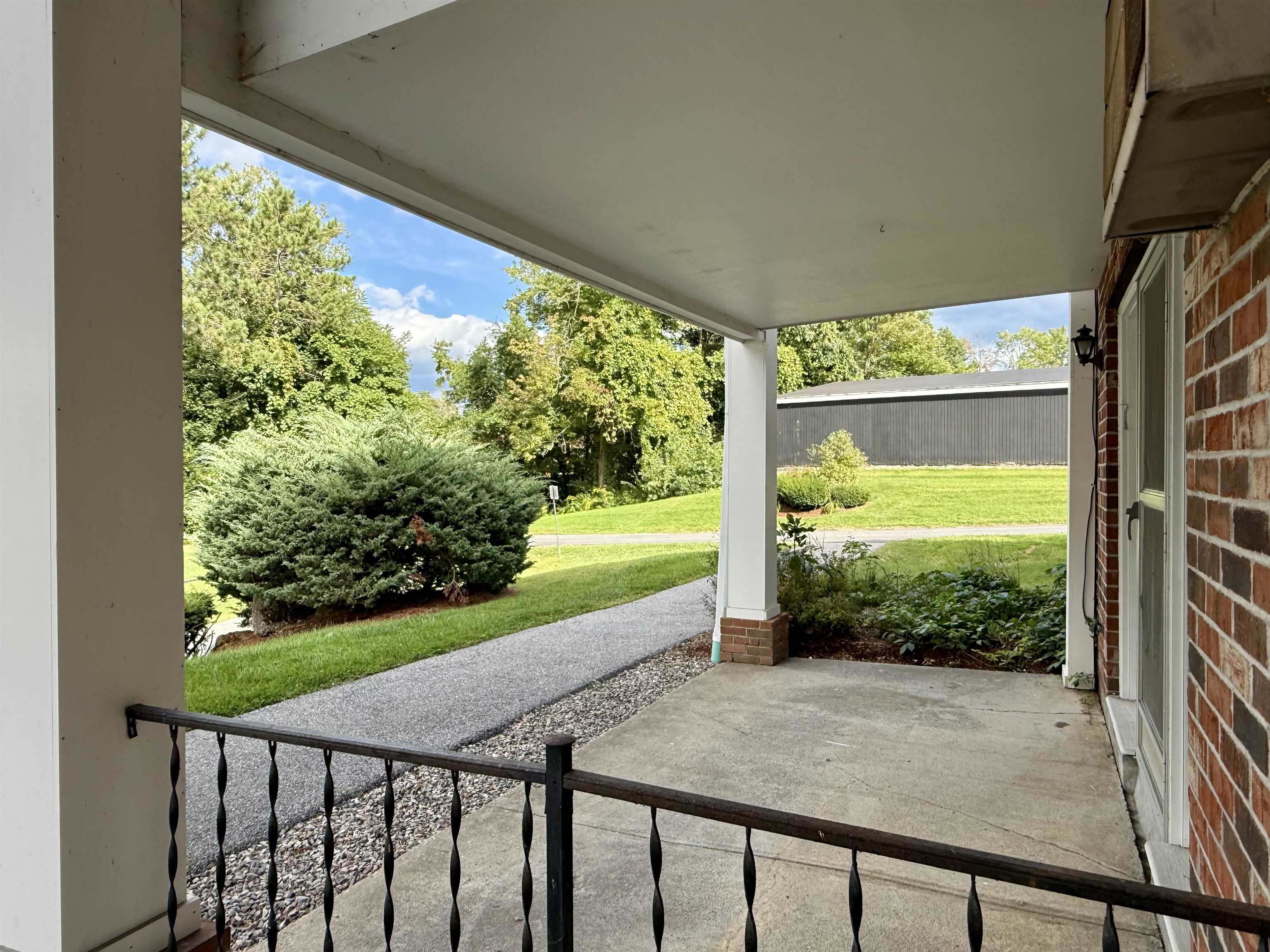 100 Kennedy Drive photo 3