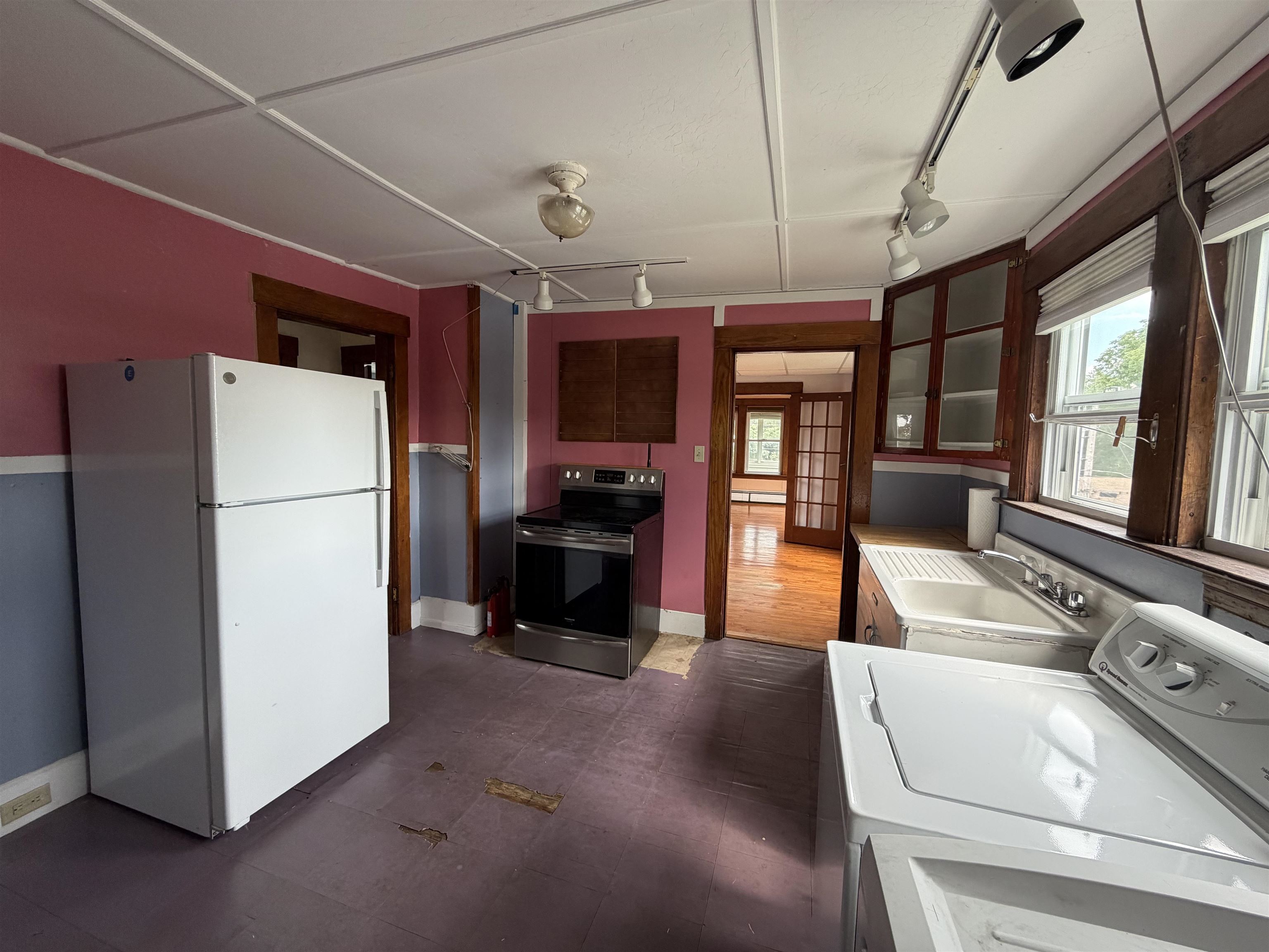 75 Moreland Avenue photo 30