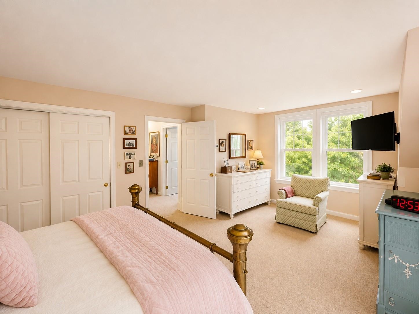 451 Godfrey Road photo 31