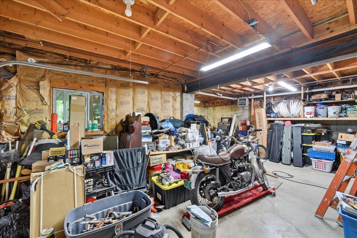 13 Broadview Estates photo 33