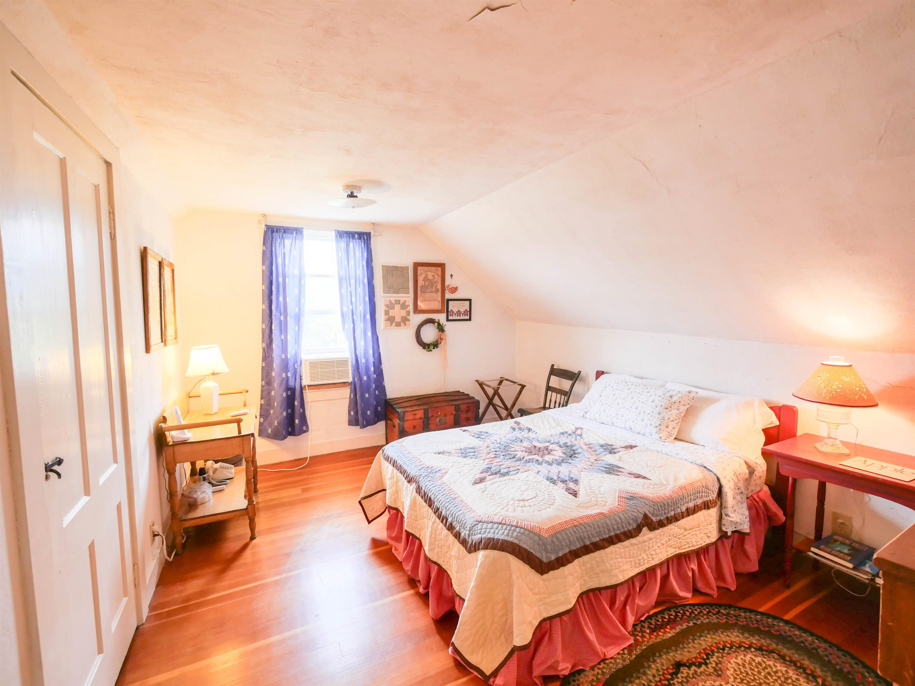 261 McKinley Avenue photo 34