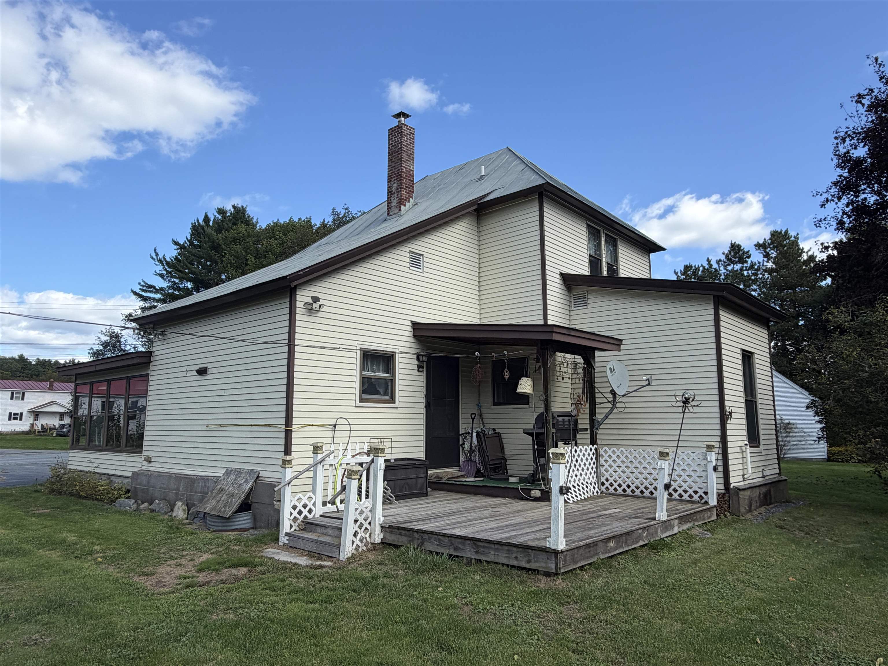 241 Batchelder Road photo 4