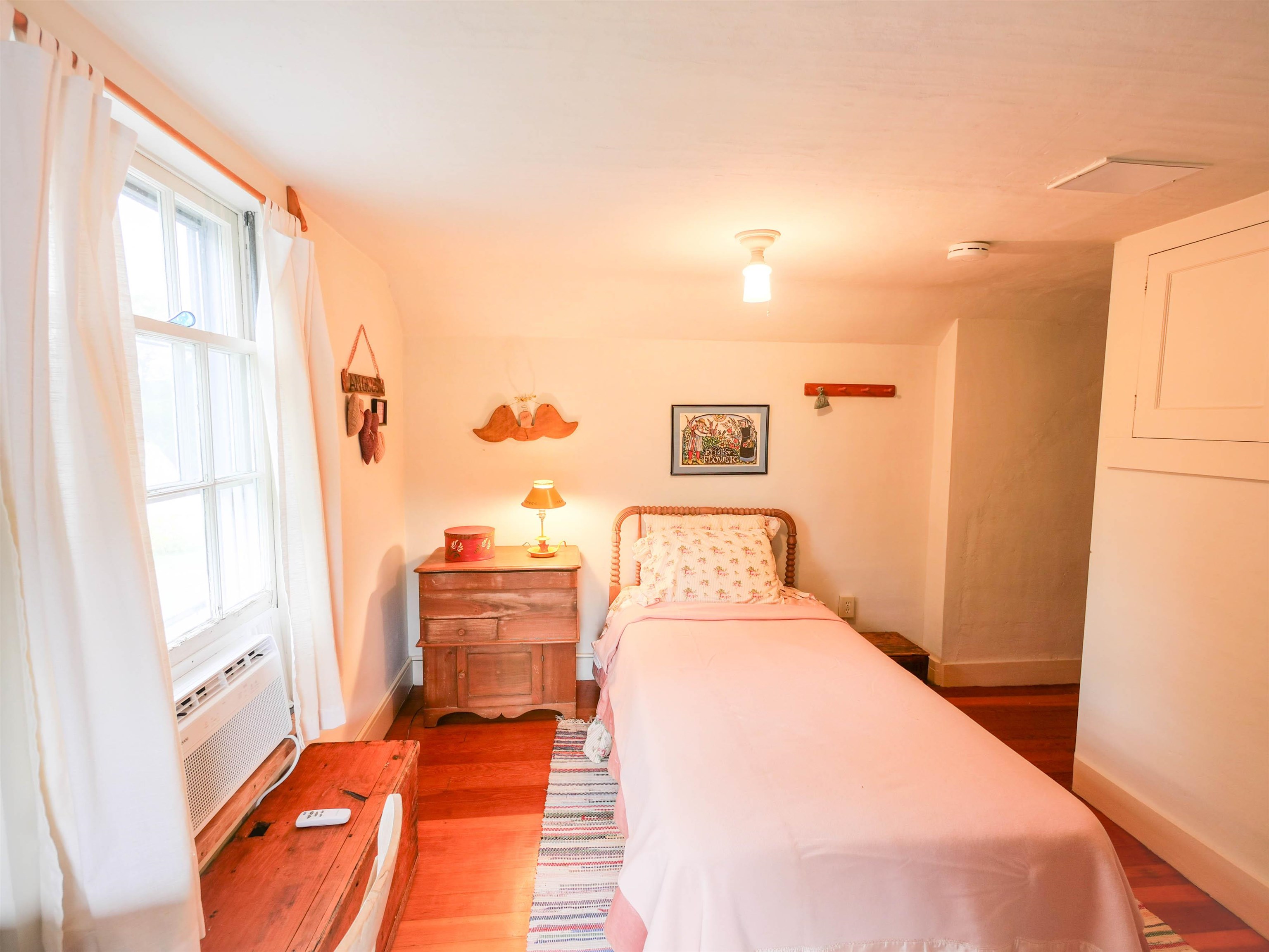 261 McKinley Avenue photo 40