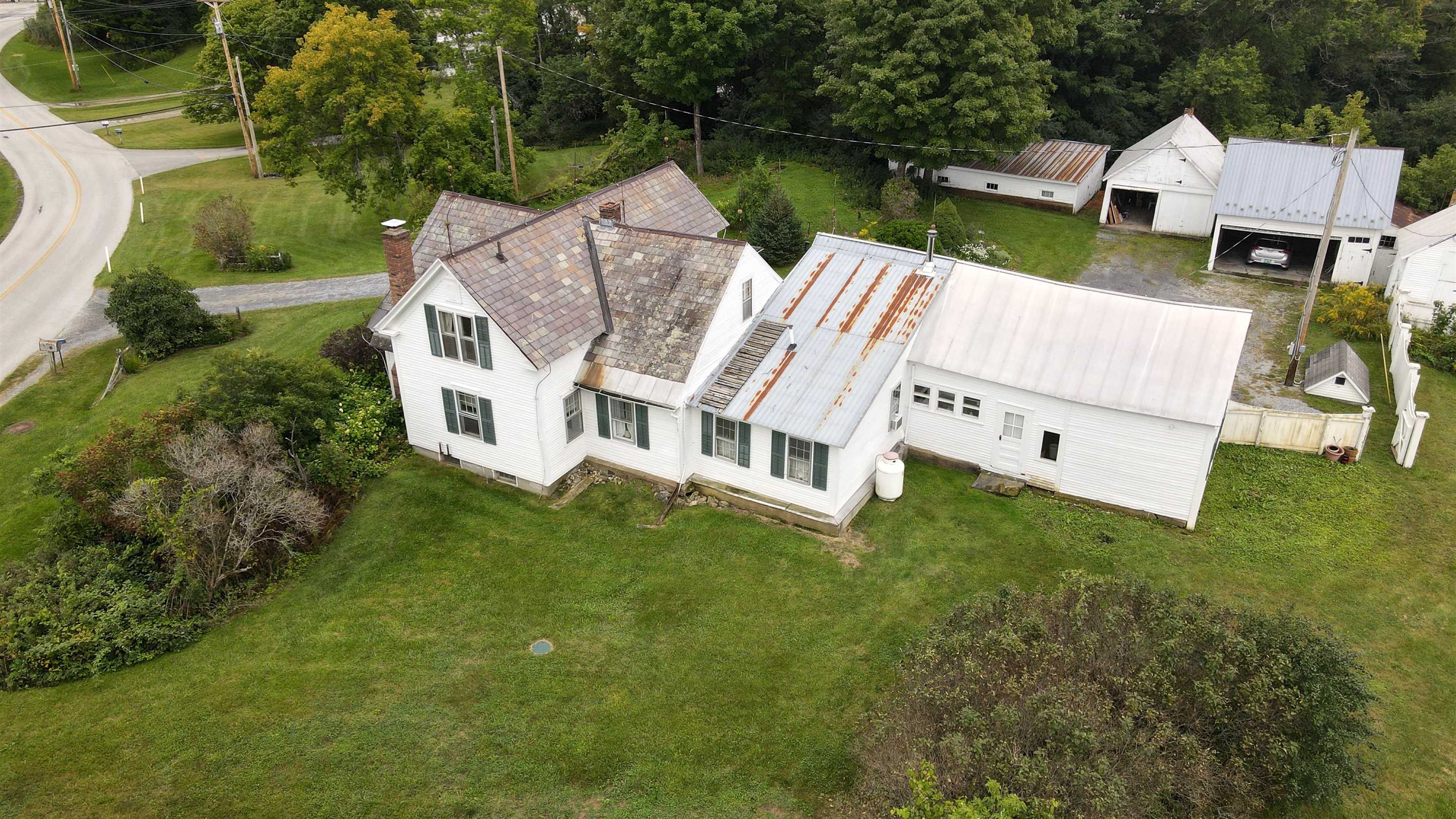 261 McKinley Avenue photo 43