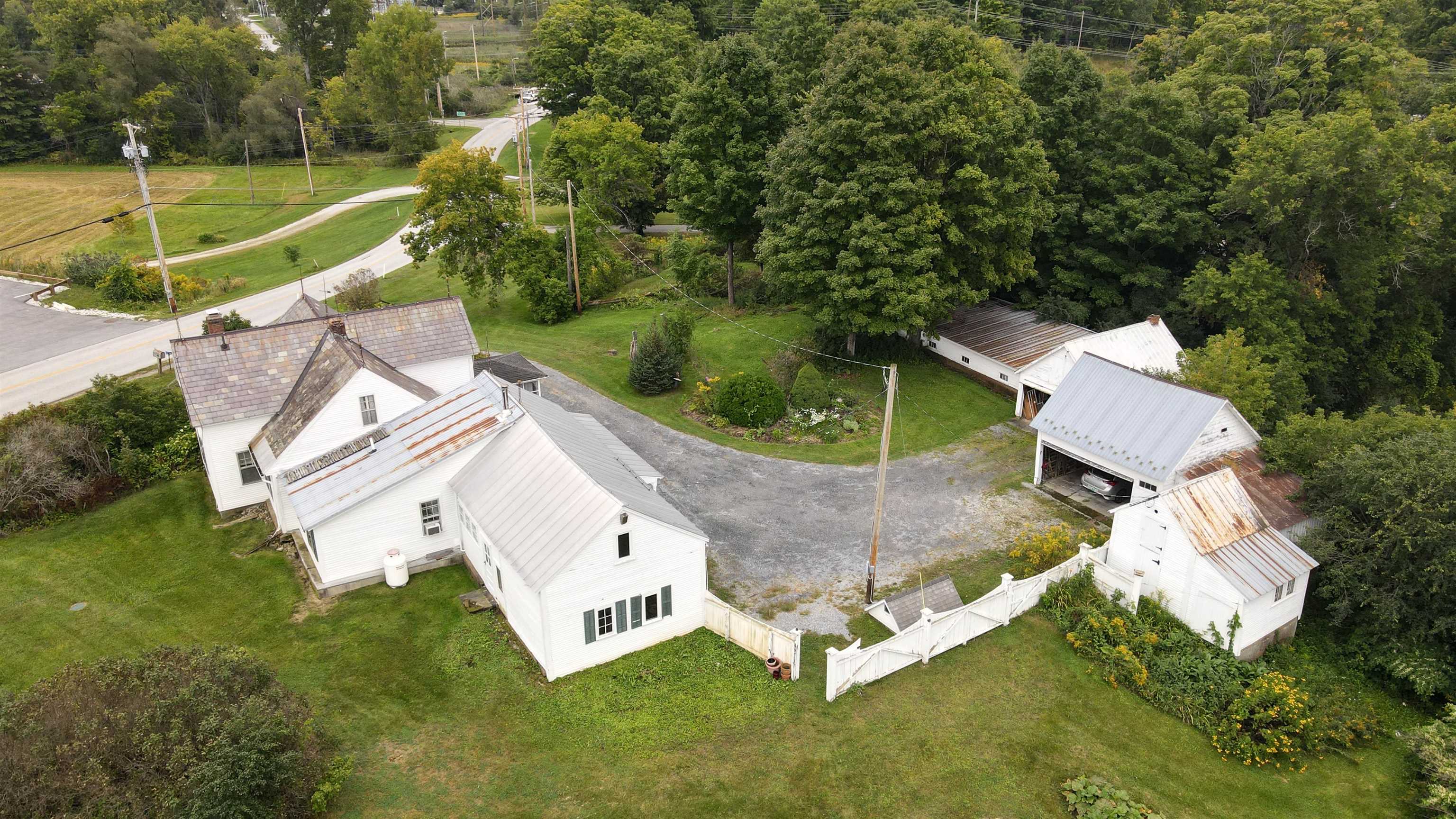 261 McKinley Avenue photo 44