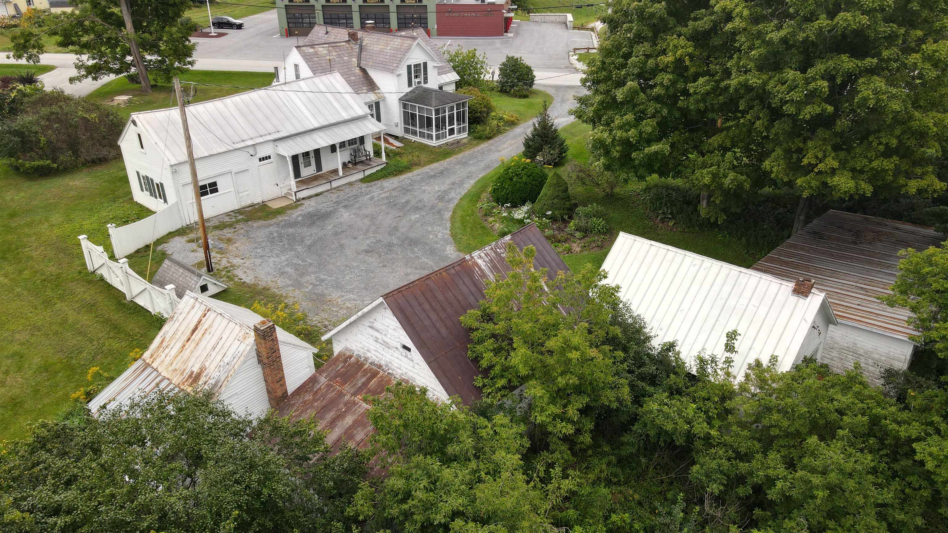 261 McKinley Avenue photo 45