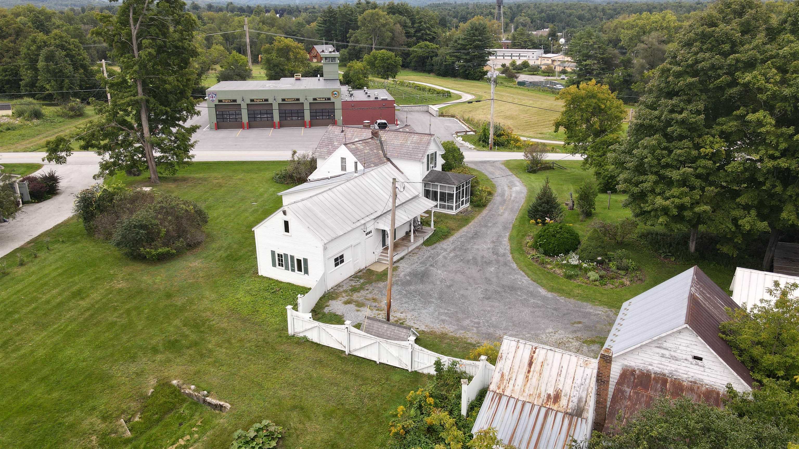 261 McKinley Avenue photo 46