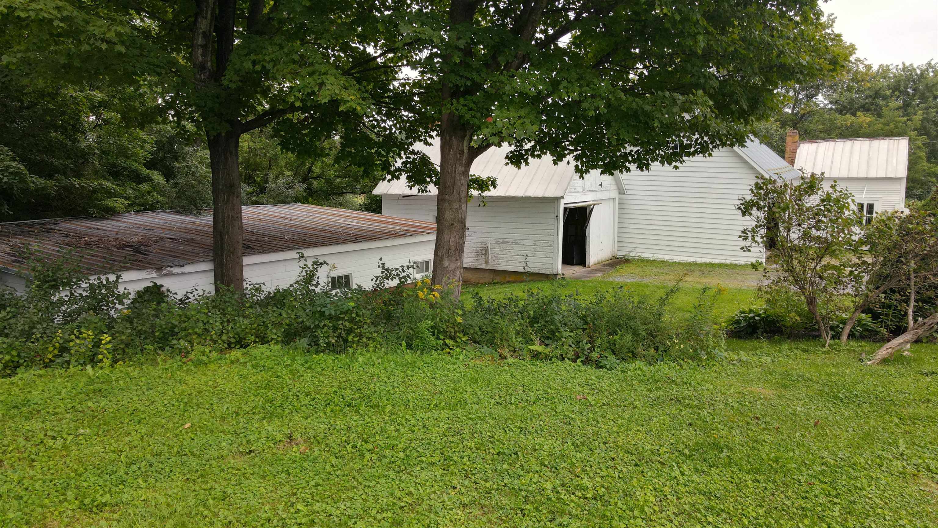 261 McKinley Avenue photo 49