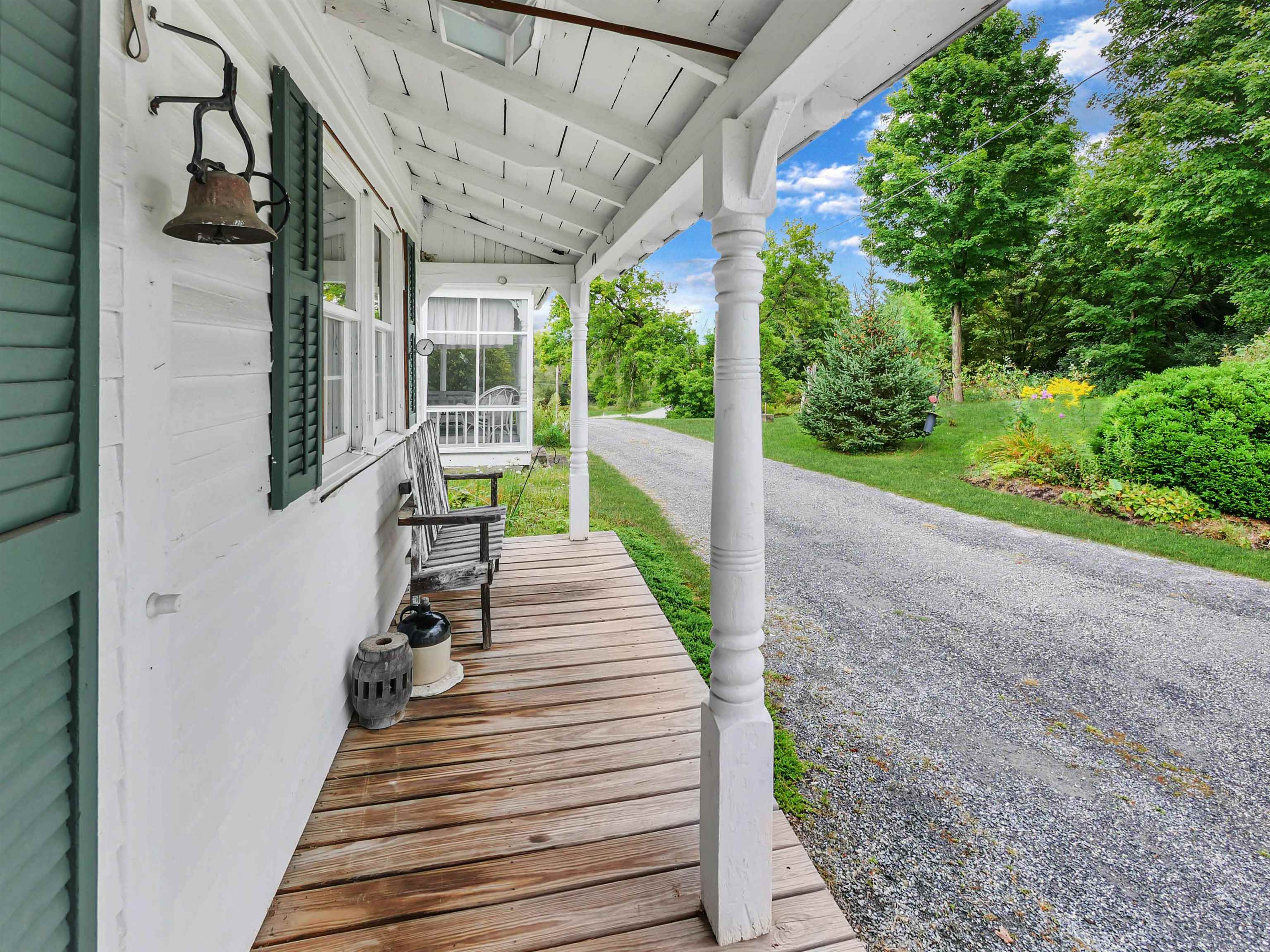 261 McKinley Avenue photo 5