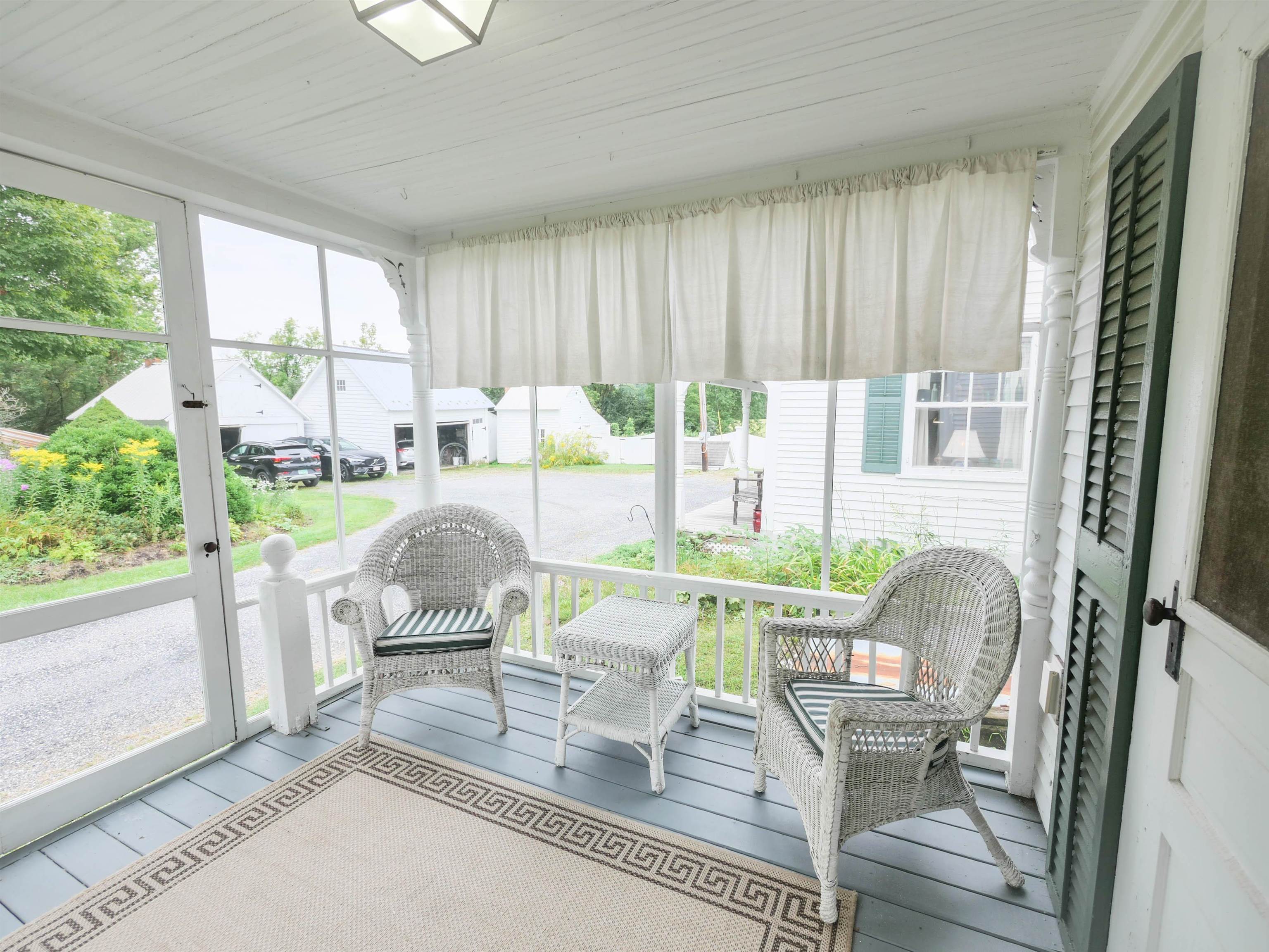 261 McKinley Avenue photo 6