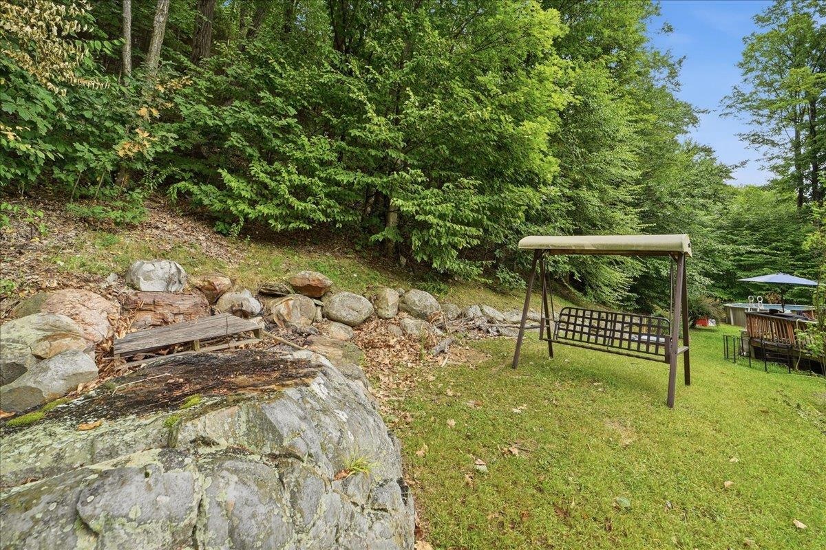 13 Broadview Estates photo 6
