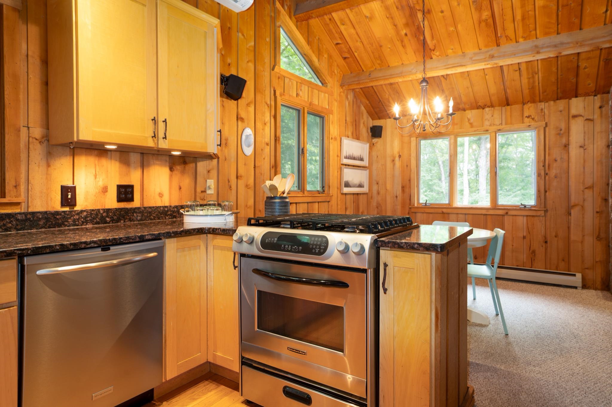 33 Burnt Hill Road photo 8