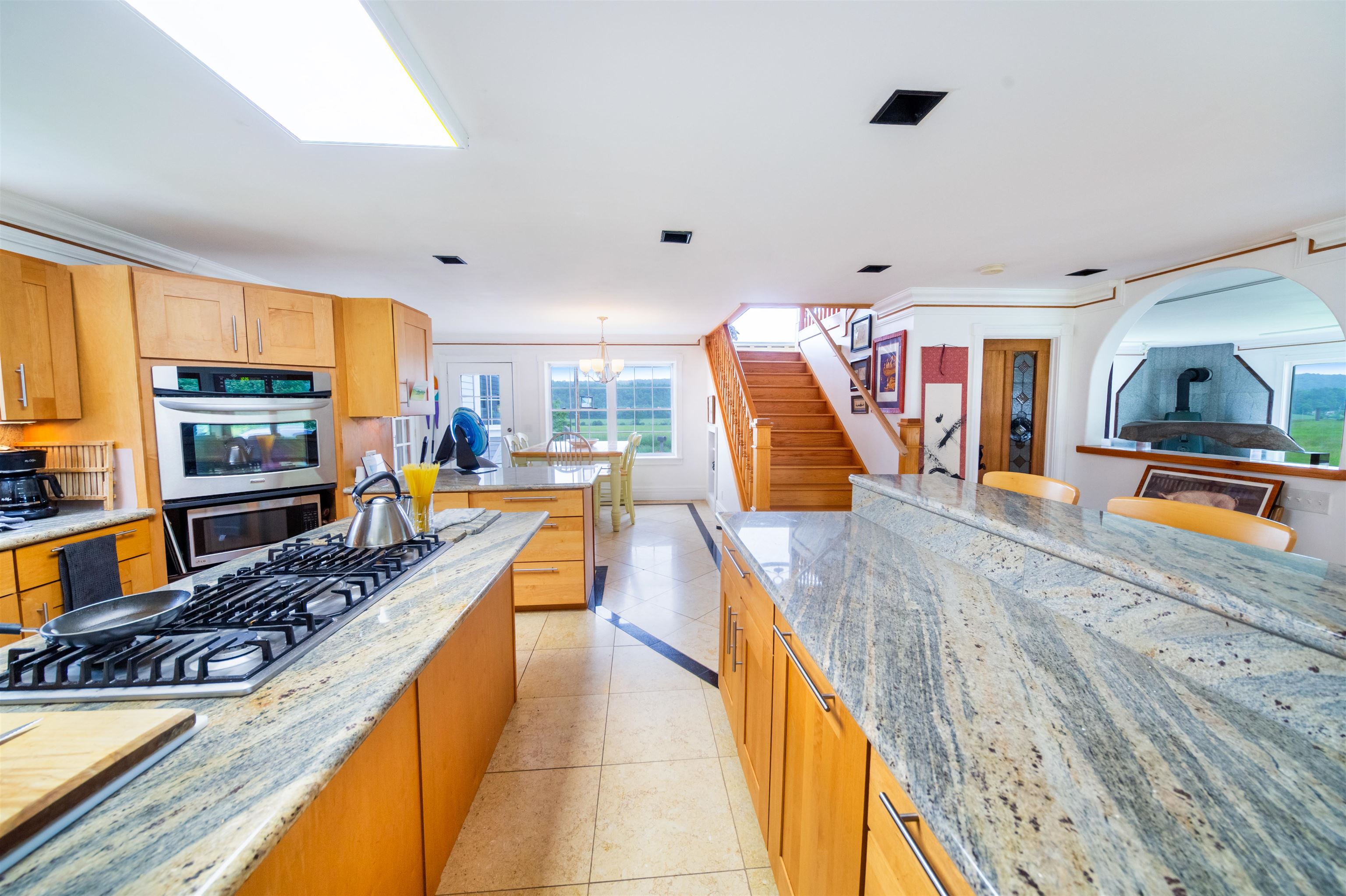 957 Pleasant Valley Road photo 11