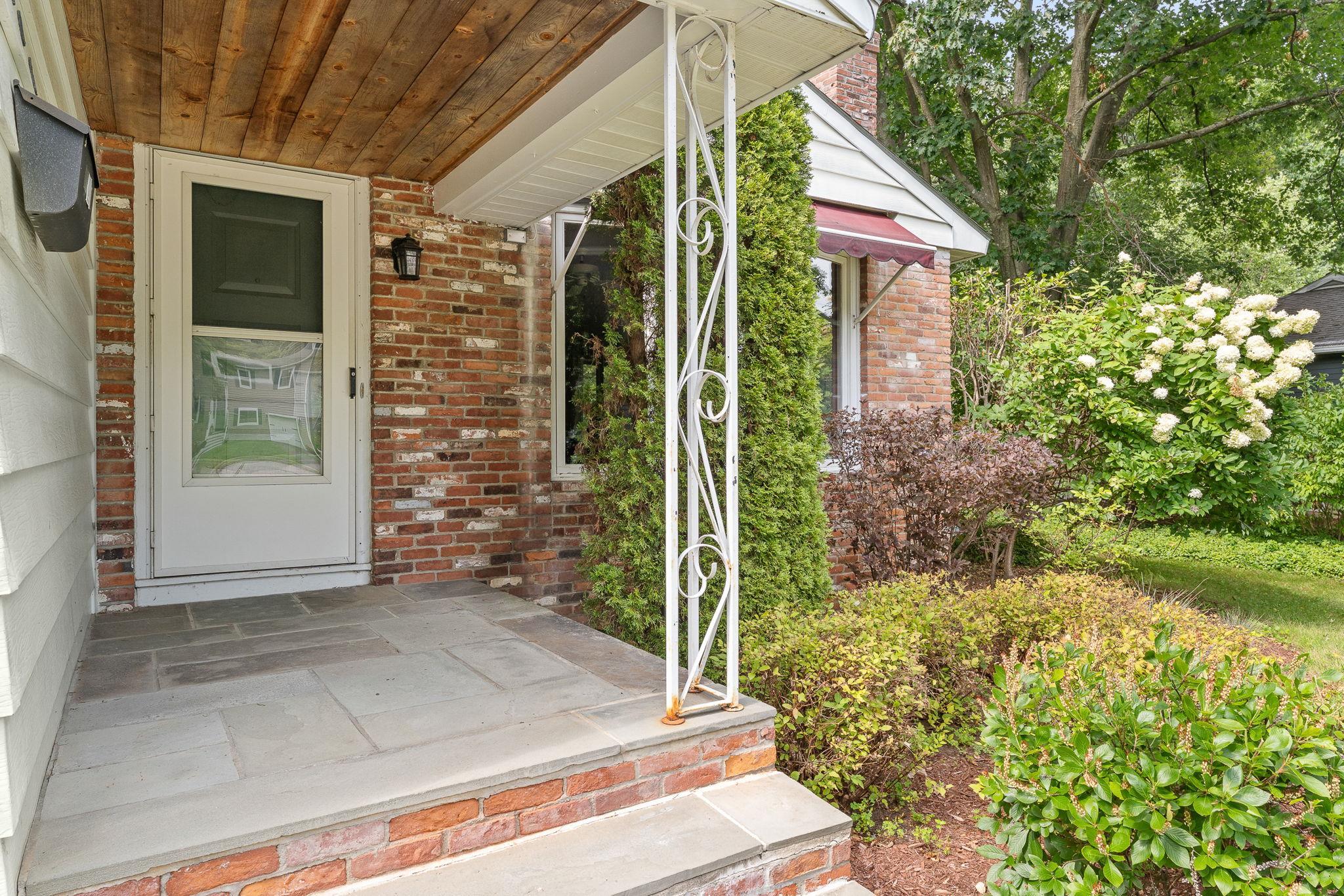 106 Killarney Road photo 3