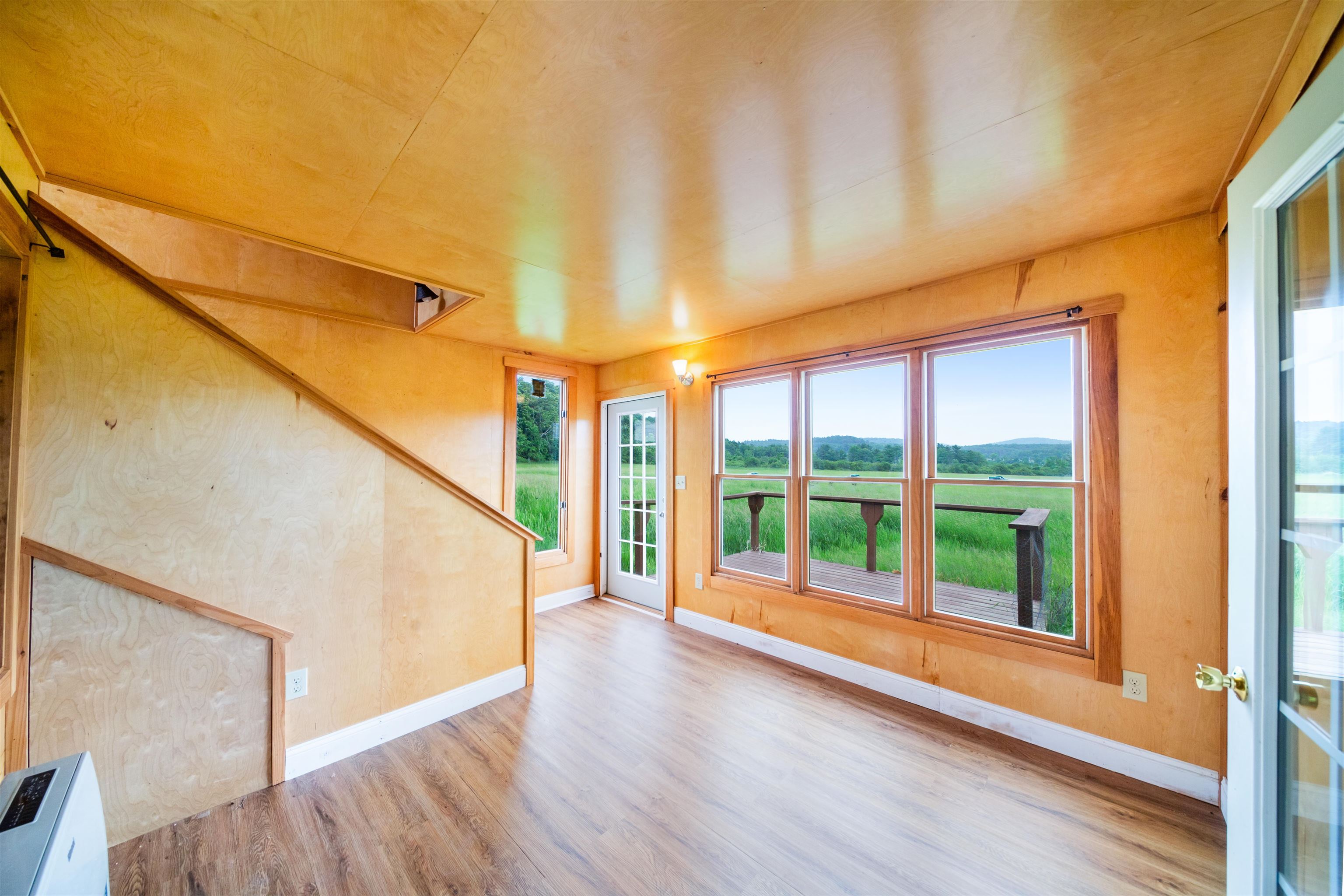 957 Pleasant Valley Road photo 32
