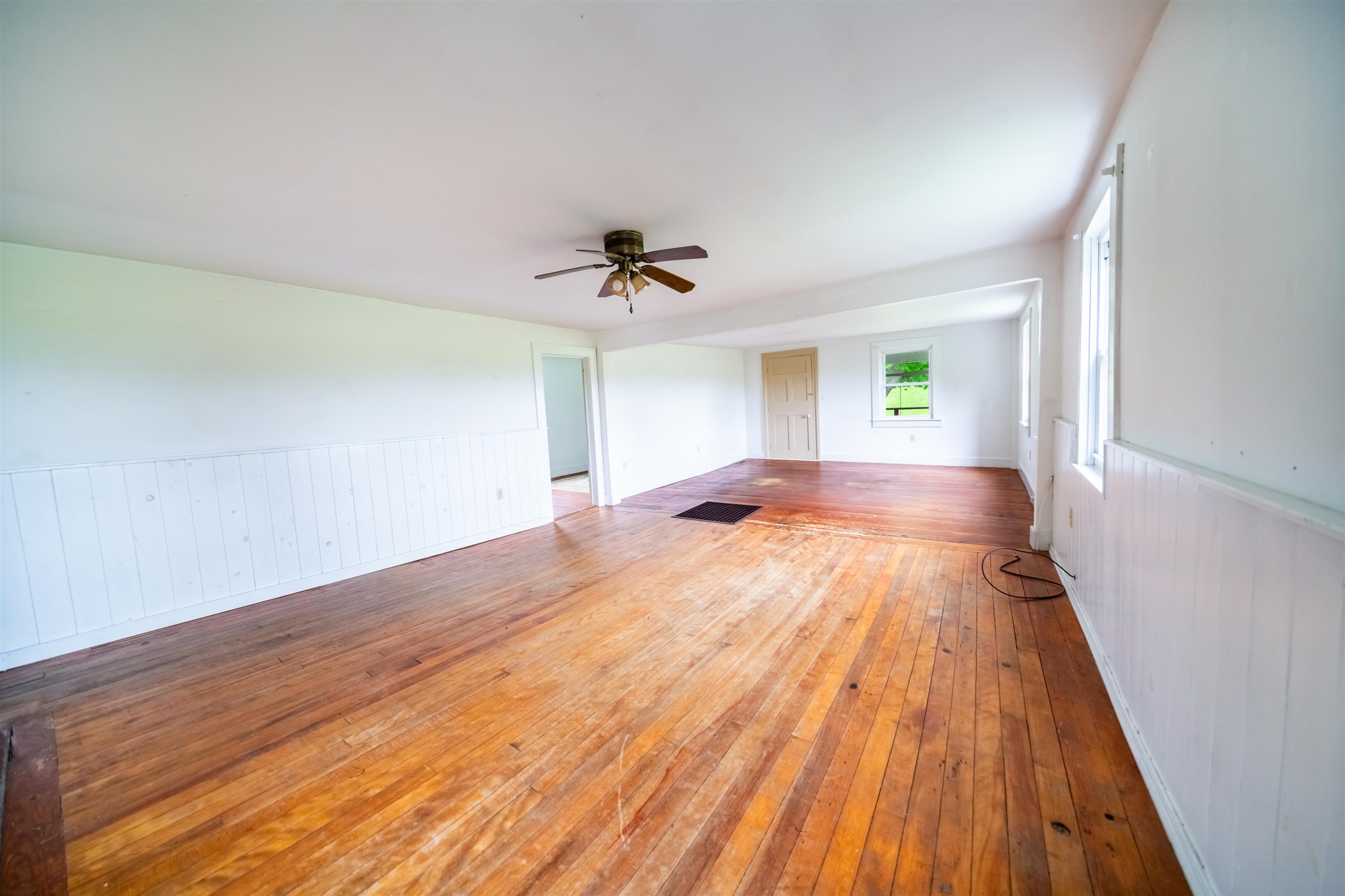957 Pleasant Valley Road photo 48
