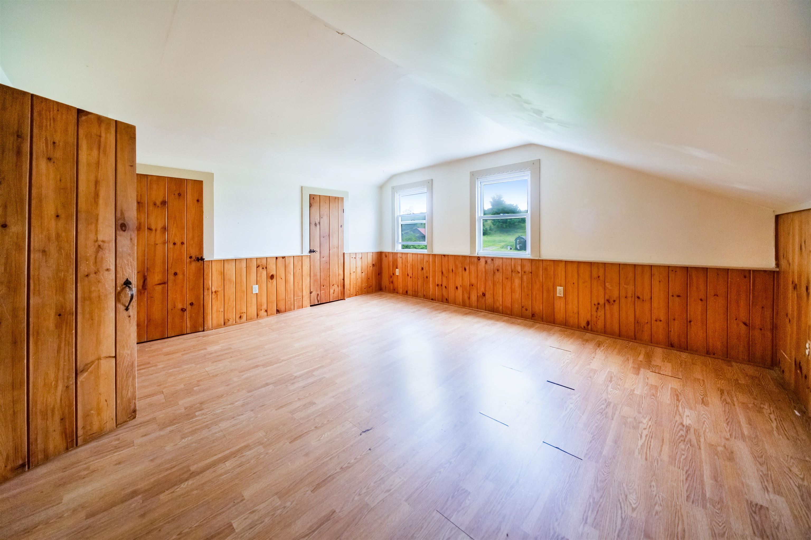 957 Pleasant Valley Road photo 51
