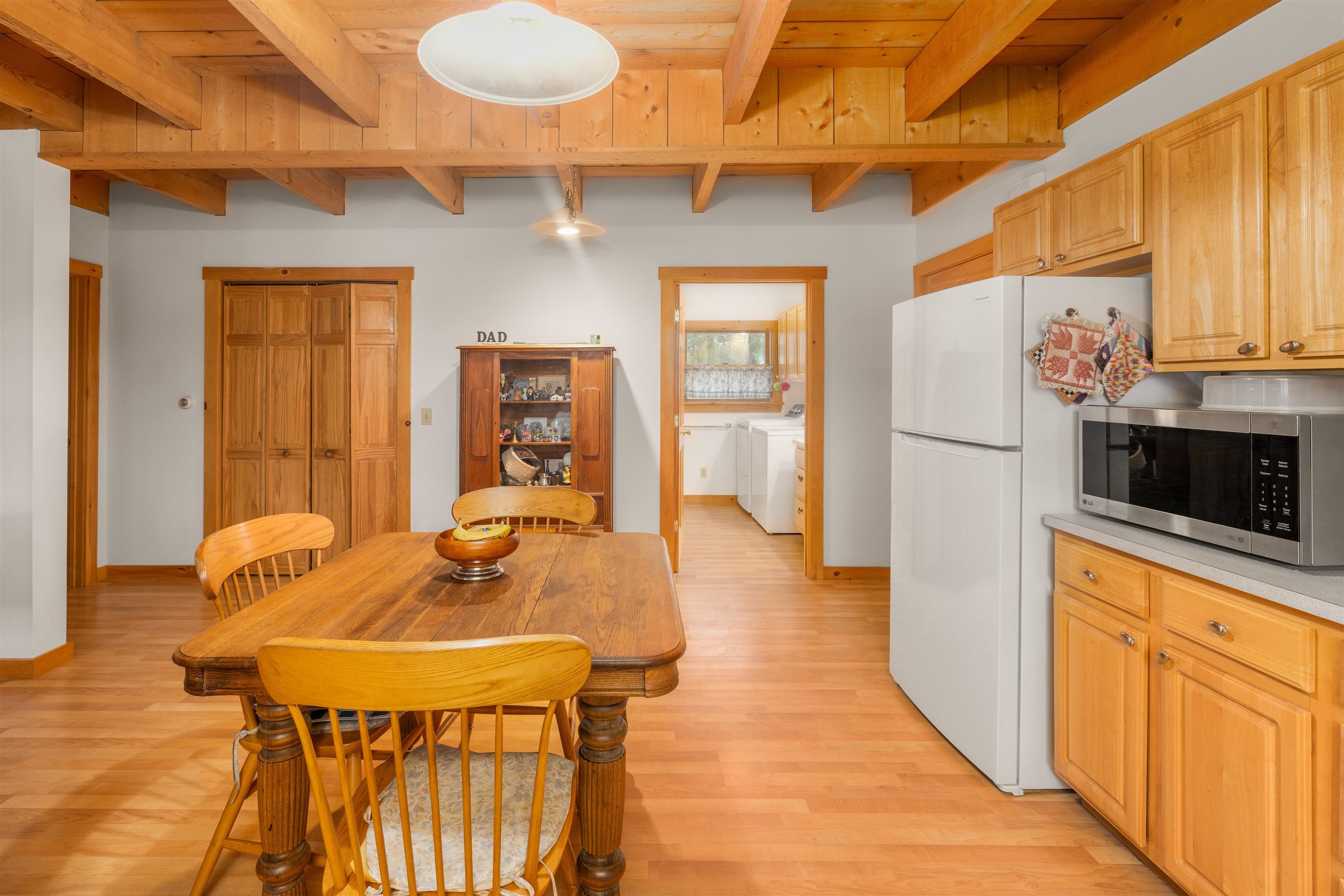 195 Beacon Hill Road photo 7