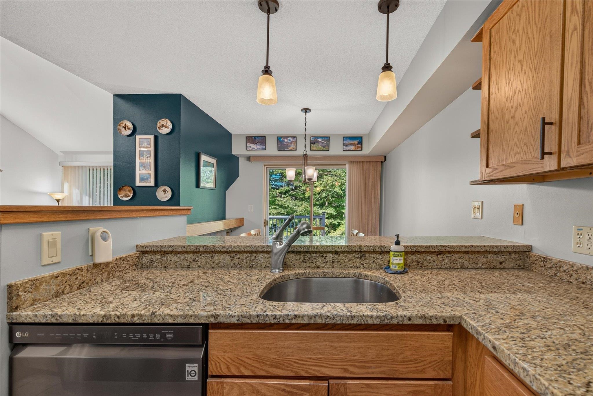 304 Woods Lane photo 17