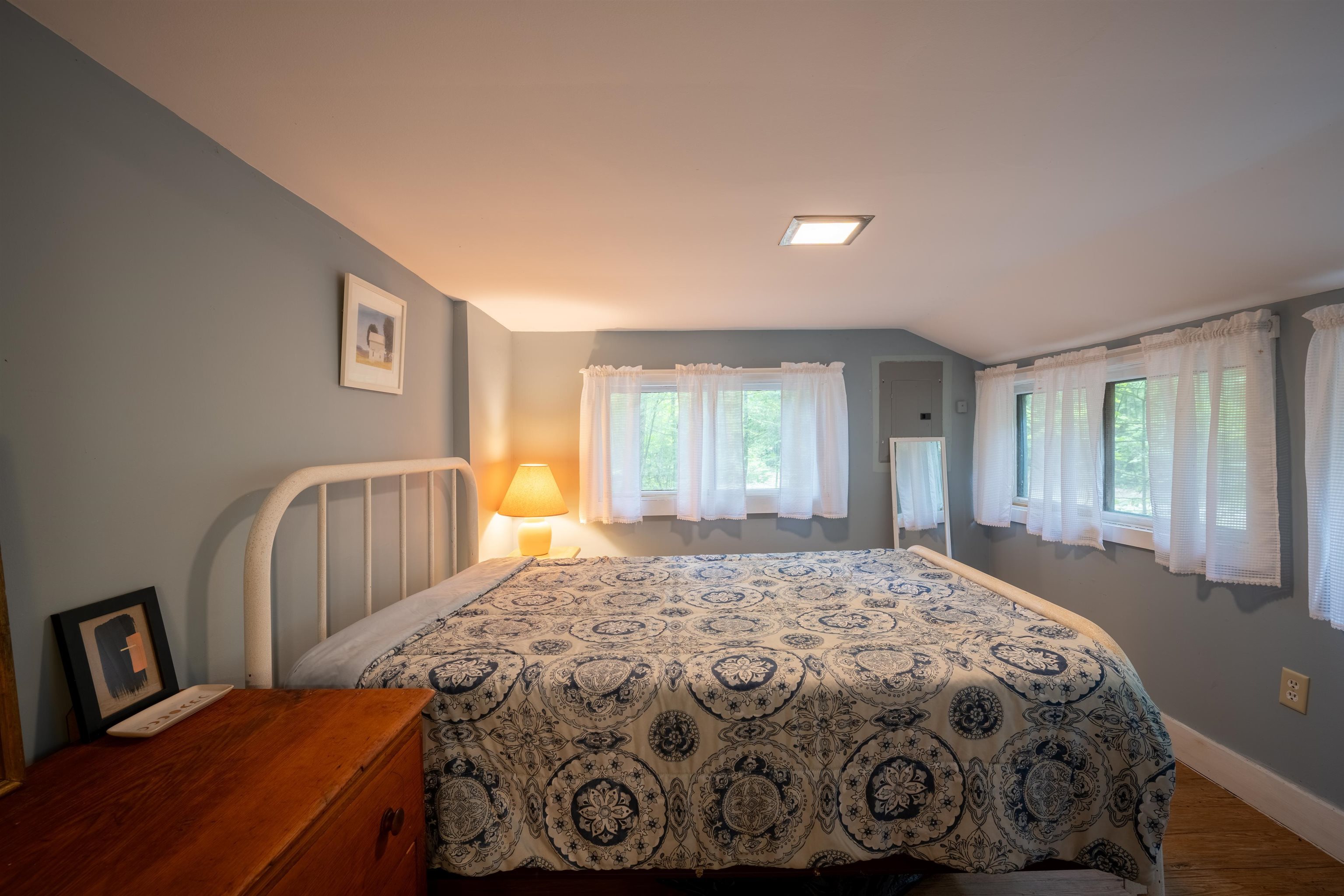 93 Fox Lane photo 21