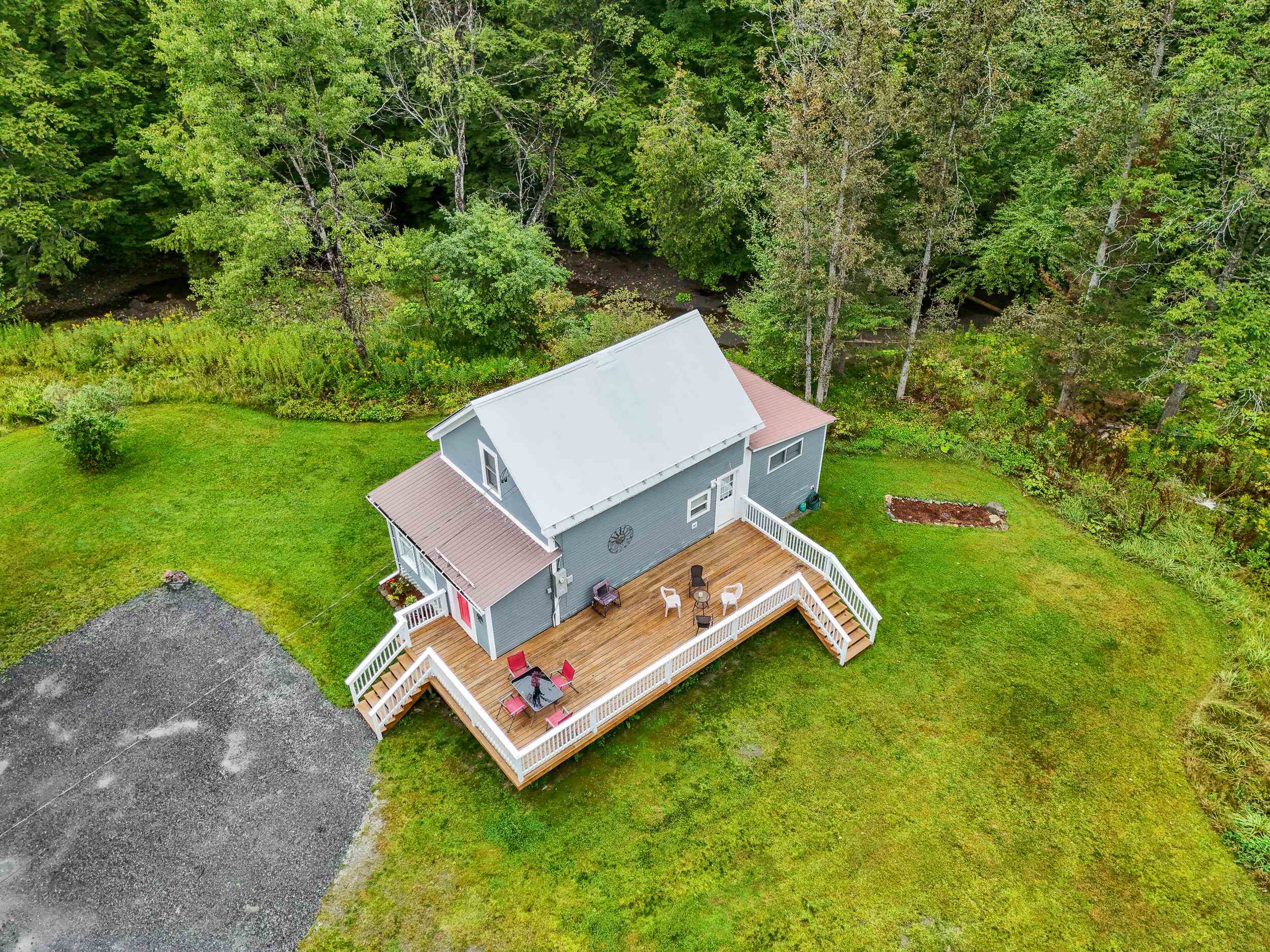 129 Plainfield Brook Road photo 3