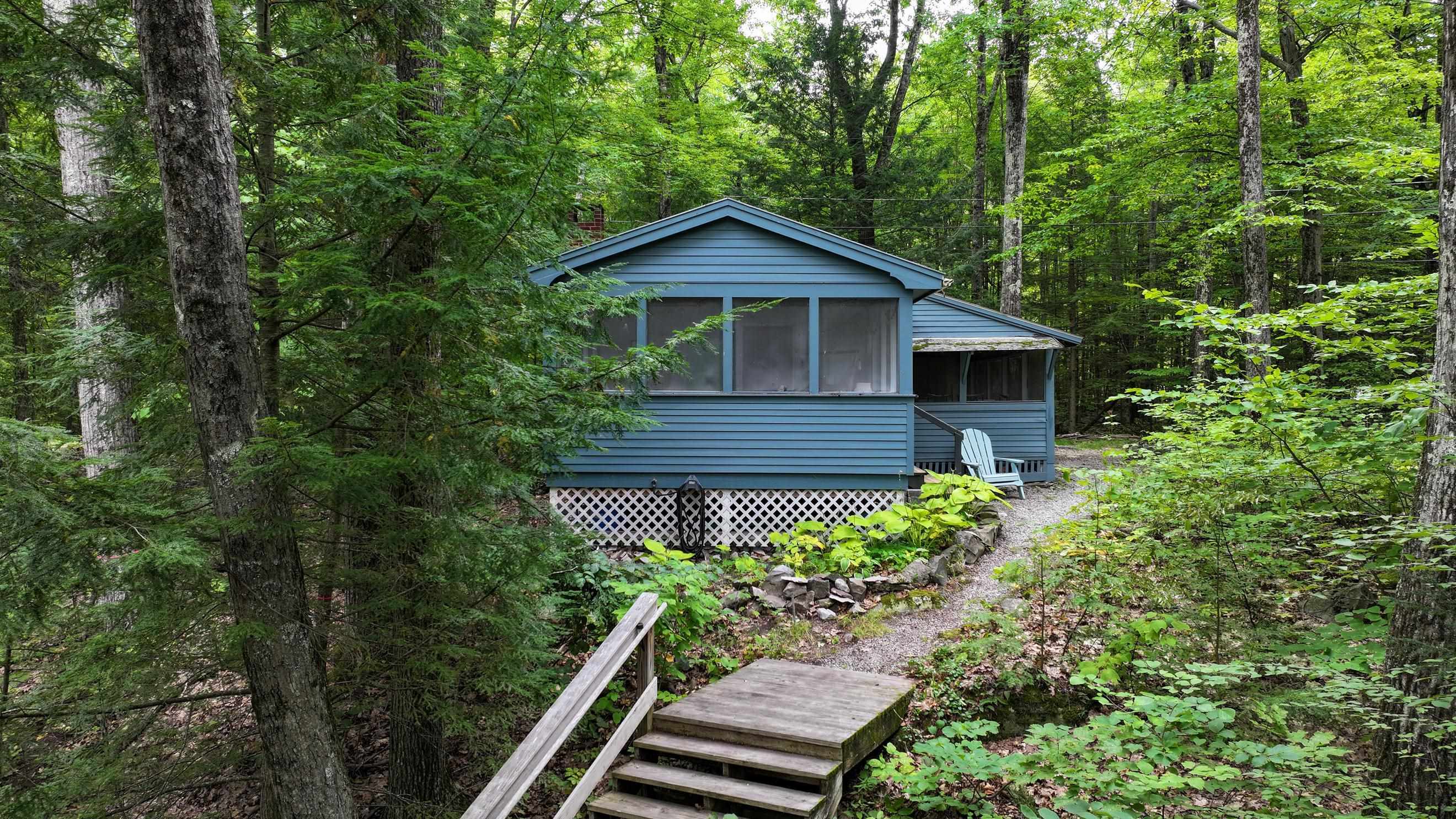 93 Fox Lane photo 33