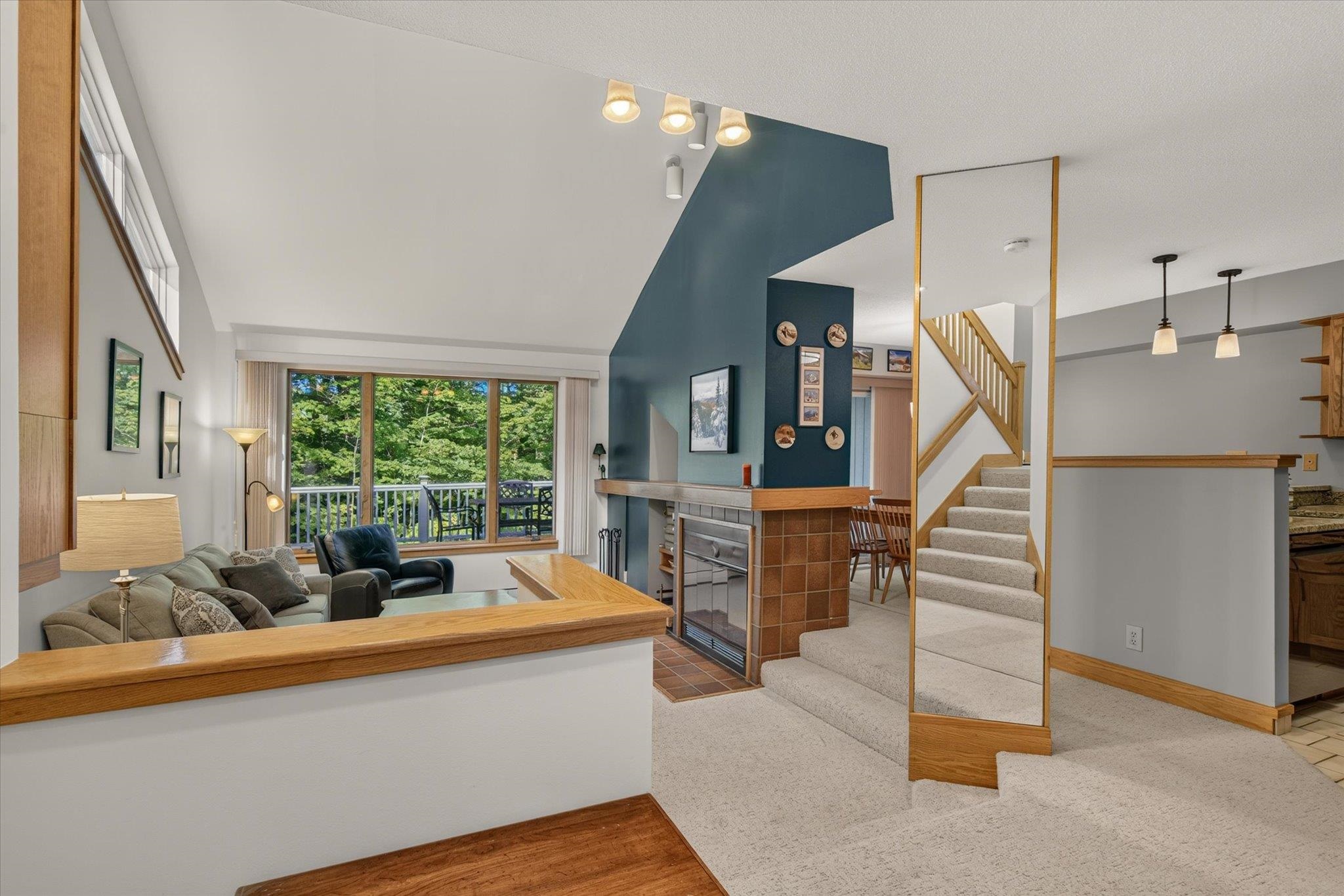 304 Woods Lane photo 7